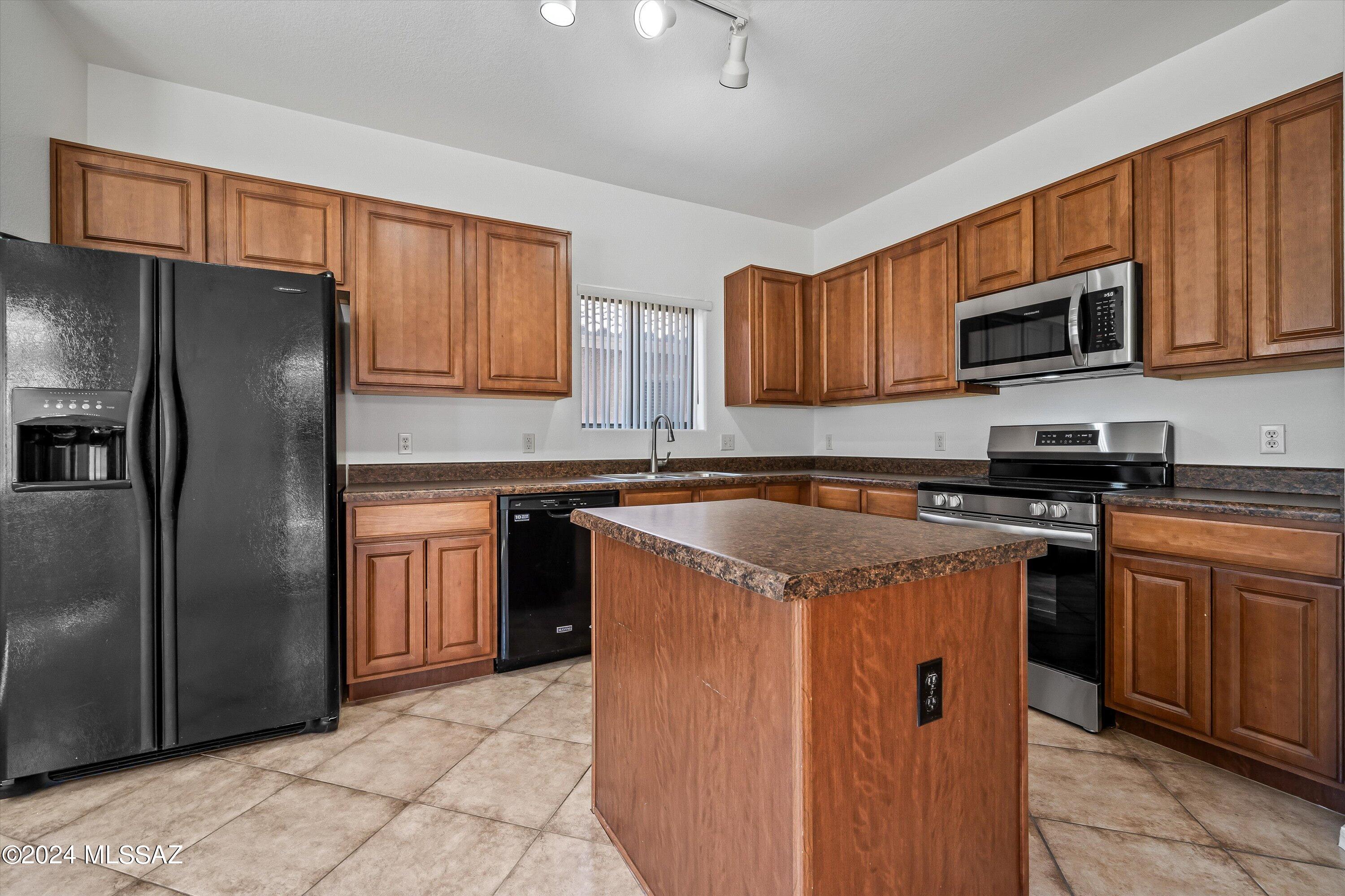 Empire Heights (1-241) - Residential