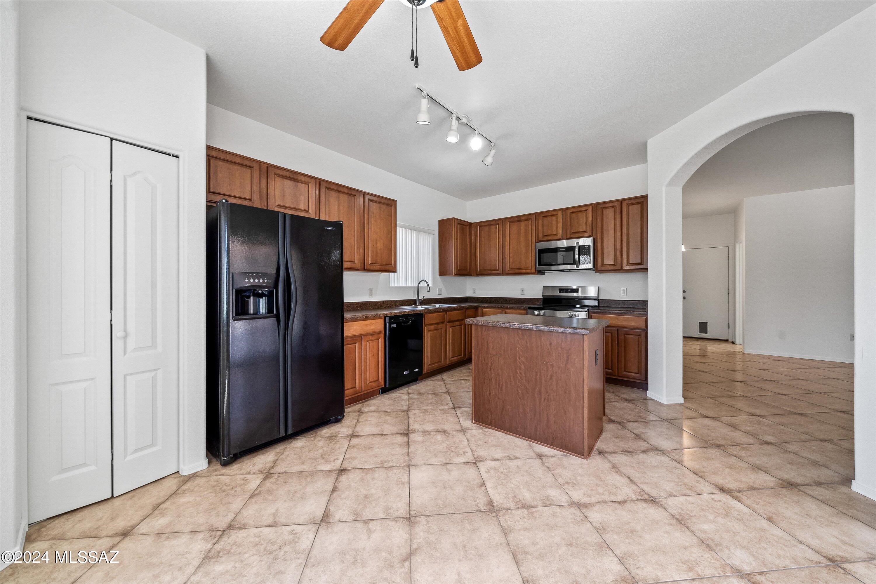 Empire Heights (1-241) - Residential