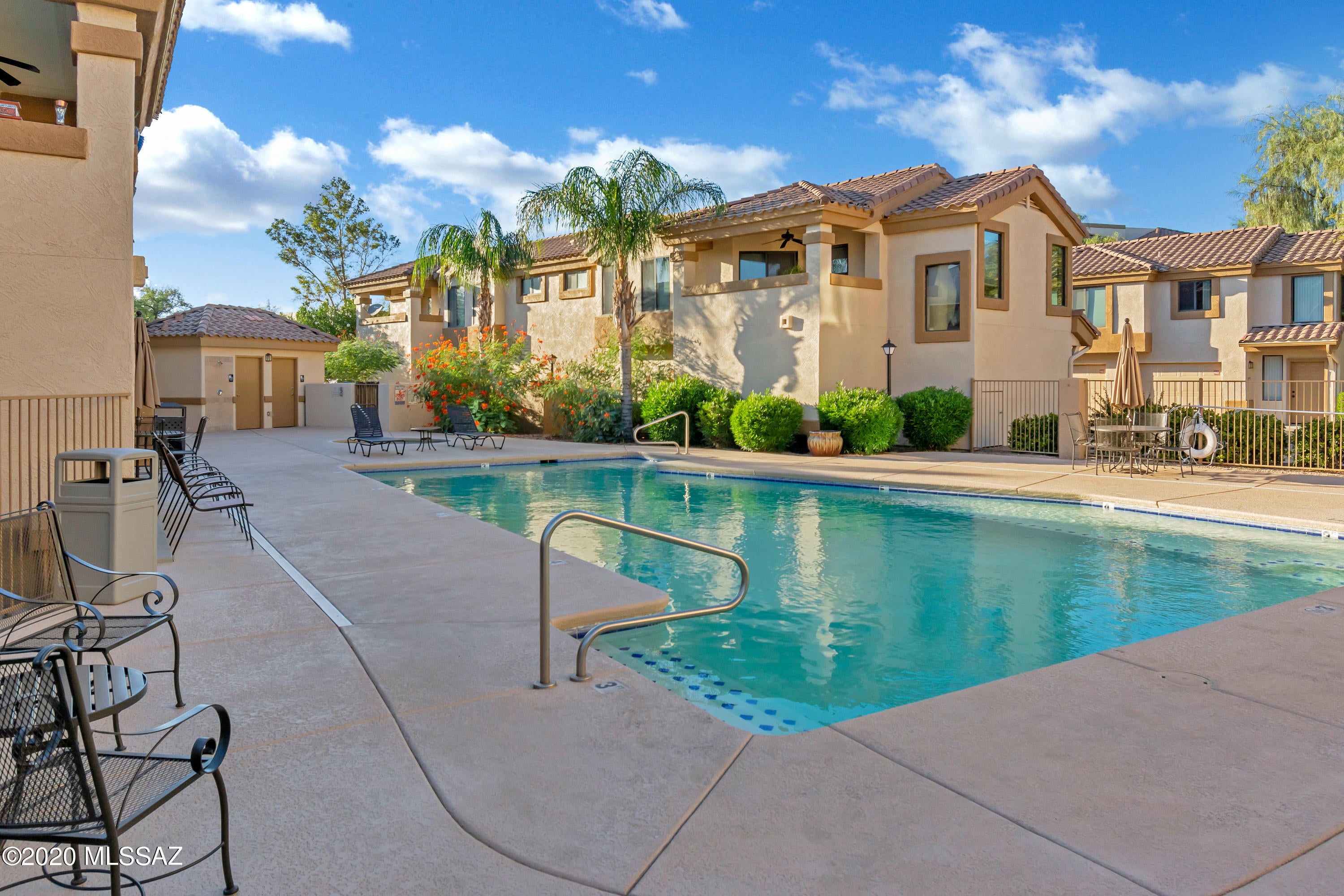 Great 2bdrm/2bathroom, 2nd fl unit in exclusive Villas at Hacienda Del Sol. Features: Split dual master bedroom plan, 2015 renovated and upgraded with new kitchen ss appliances, granite counters & breakfast bar, charming patio shaded by a mature tree, plenty of storage, separate laundry rm & spacious walk-in master closet. Riverwalk is just to the South with private neighborhood entrances & Catalina Mountains are to the North. This gated community offers two community heated pools/spas, a 24 hr fitness facility, BBQ ramadas & furnished clubhouse. Award-winning restaurants, spa & shops are within walking distance along with Tucson's famous Farmer's Market at St. Philips Plaza.