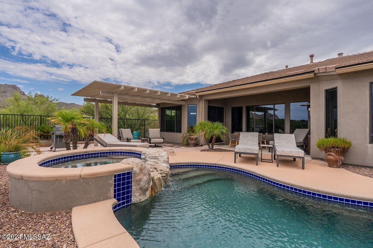 Bluffs at Dove Mountain Phase II - Residential