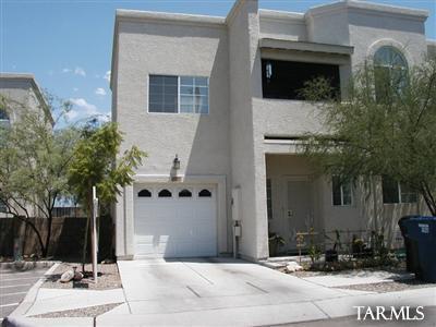 Spacious 2Story TH in UA area. All appliance incl: Stove, Ref, D/W, Disposal, Micro, W/D. Granite countertops, Stainless Steel Appliances, 18 Ceramic Tile floors, and many more upgrades. Storge Closet. Low Mtce landscaped front & back. No pets please