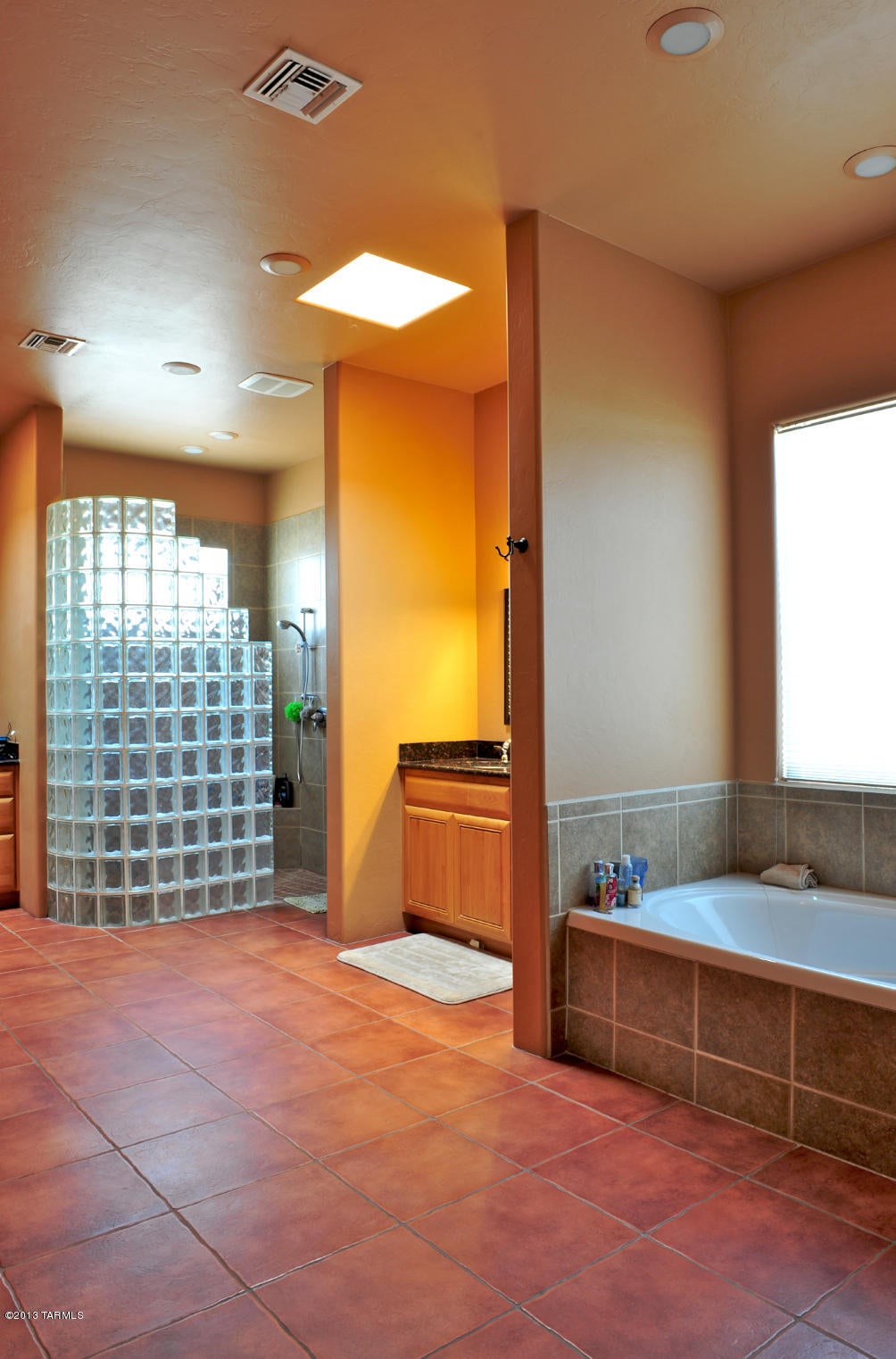 Unsubdivided - Residential Lease