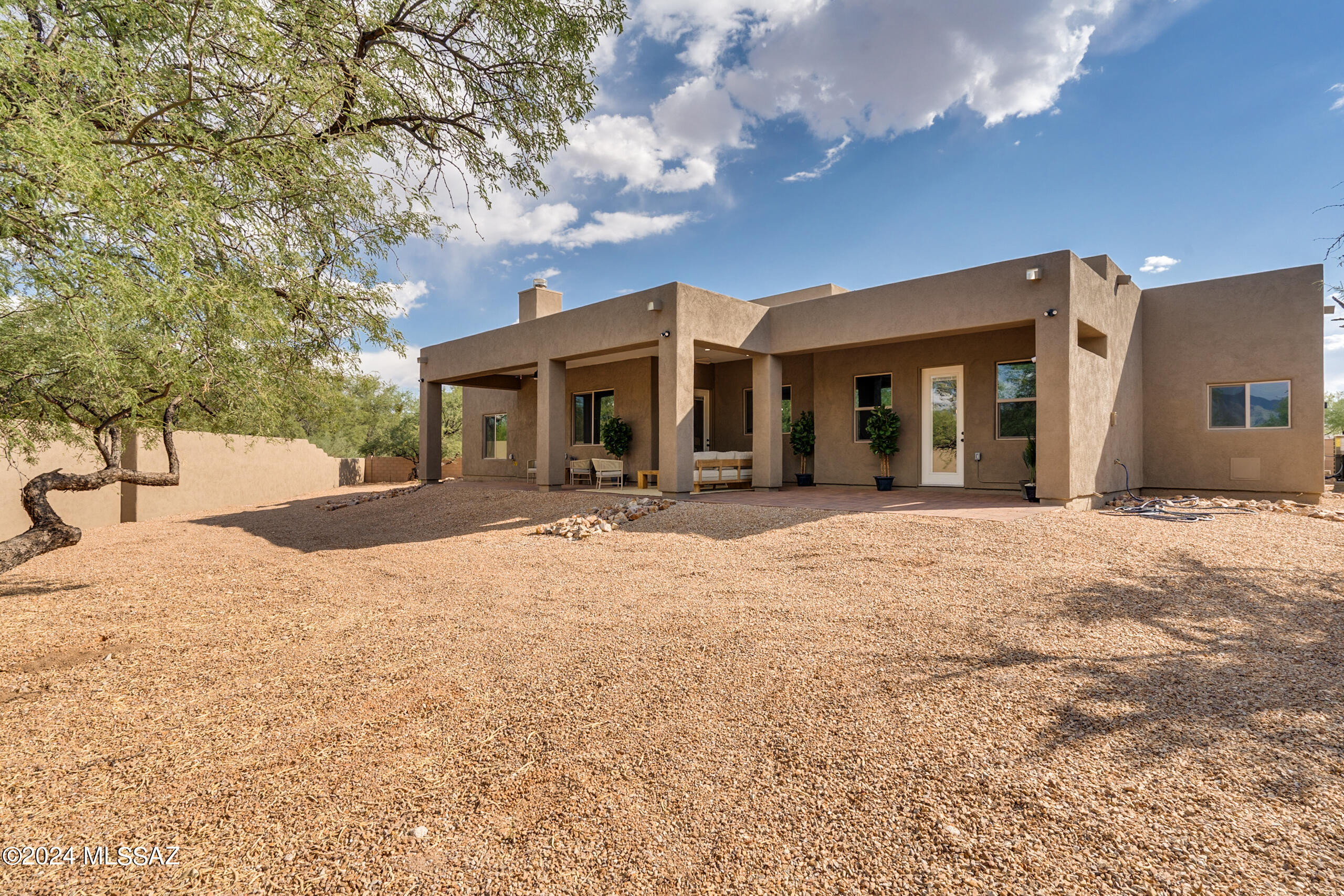 El Rancho Merlita (1-16) - Residential