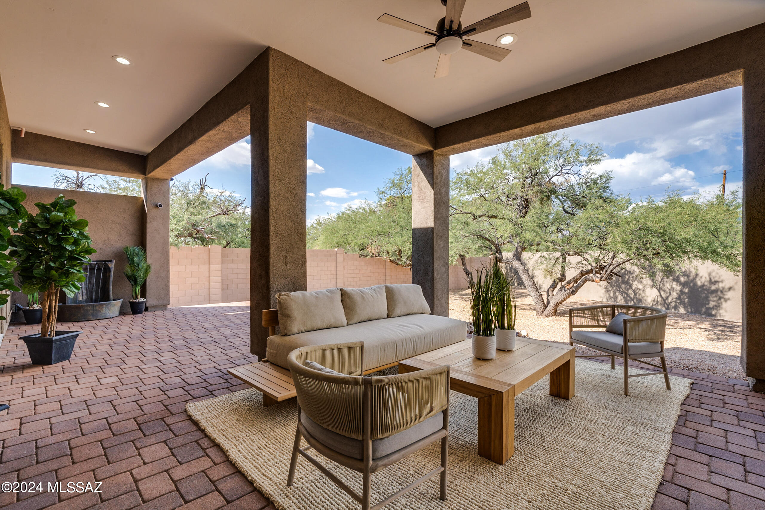 El Rancho Merlita (1-16) - Residential