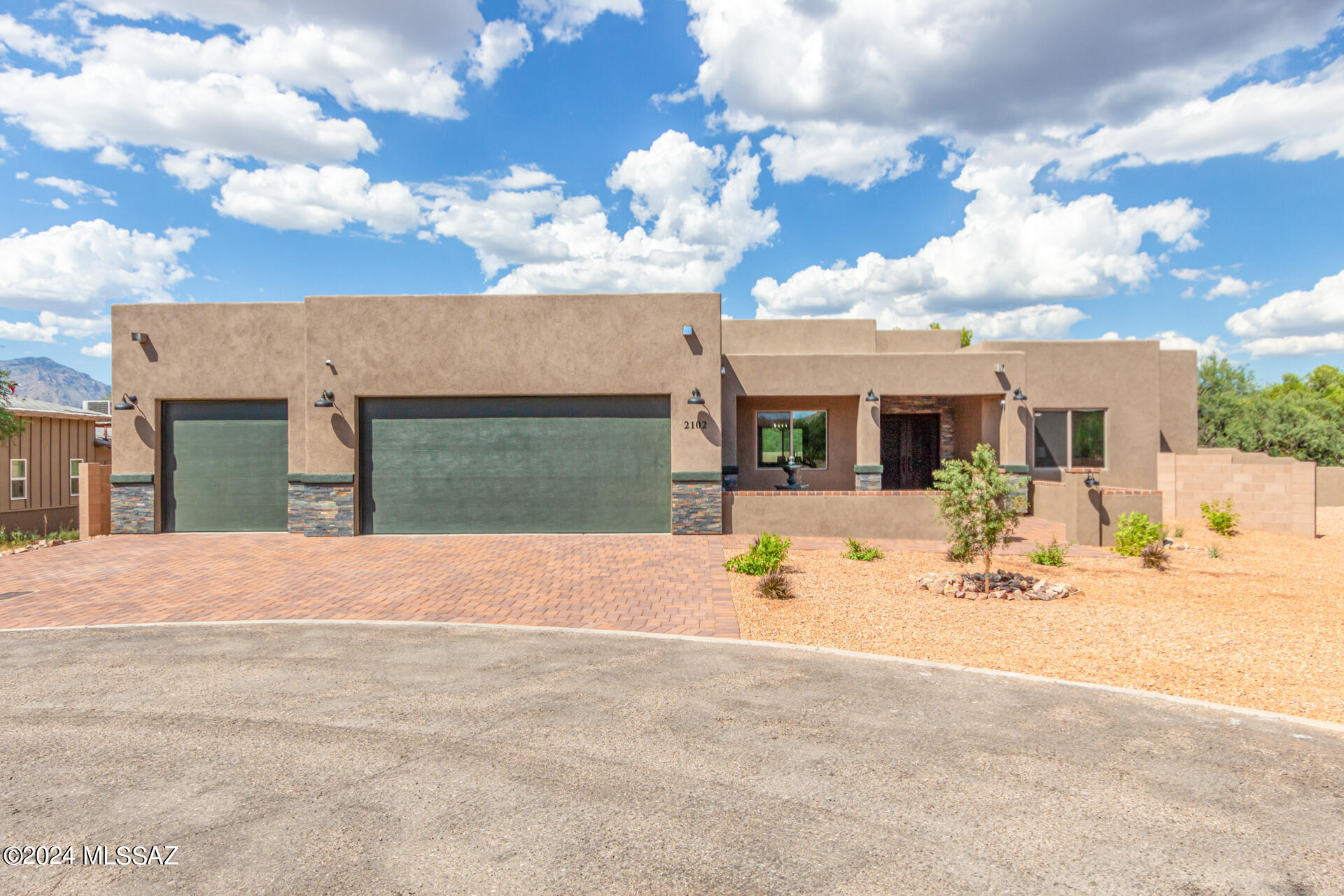 El Rancho Merlita (1-16) - Residential