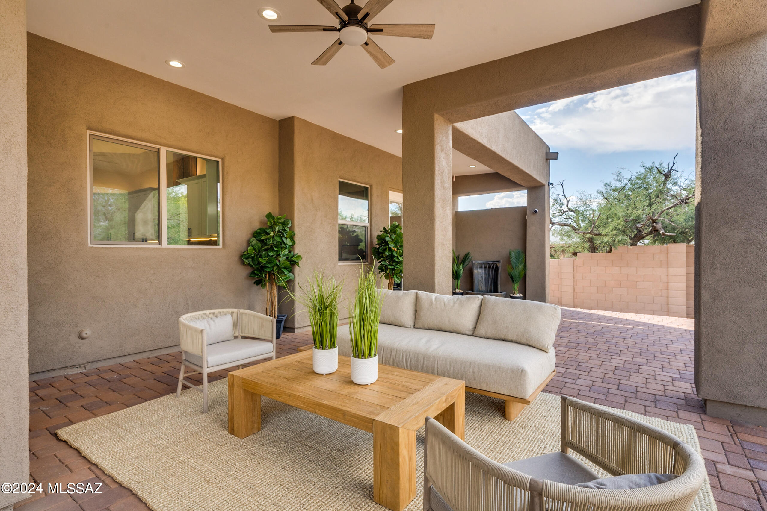 El Rancho Merlita (1-16) - Residential