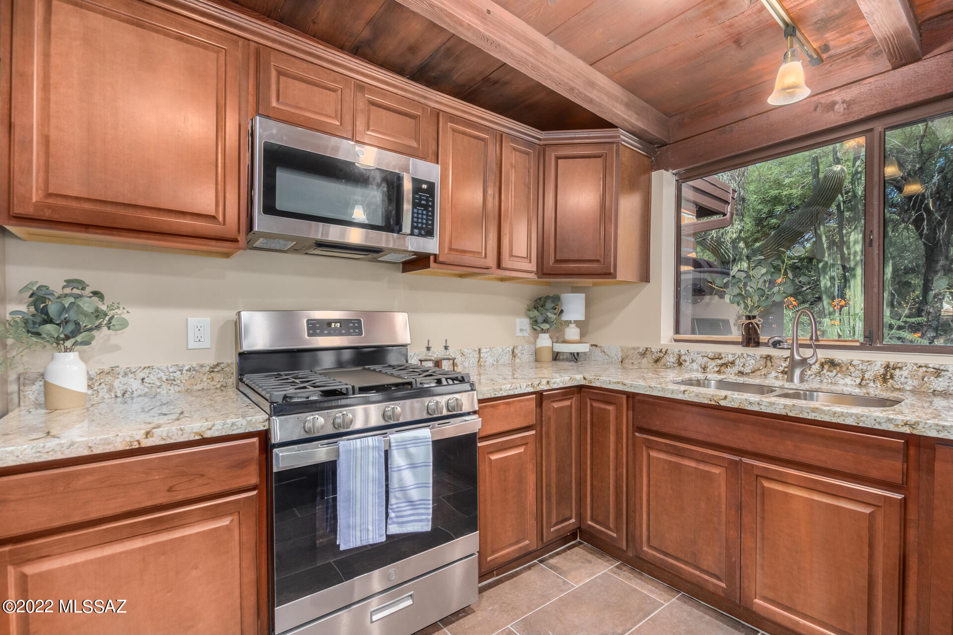 Catalina Village NO.1(1-51) - Residential Lease