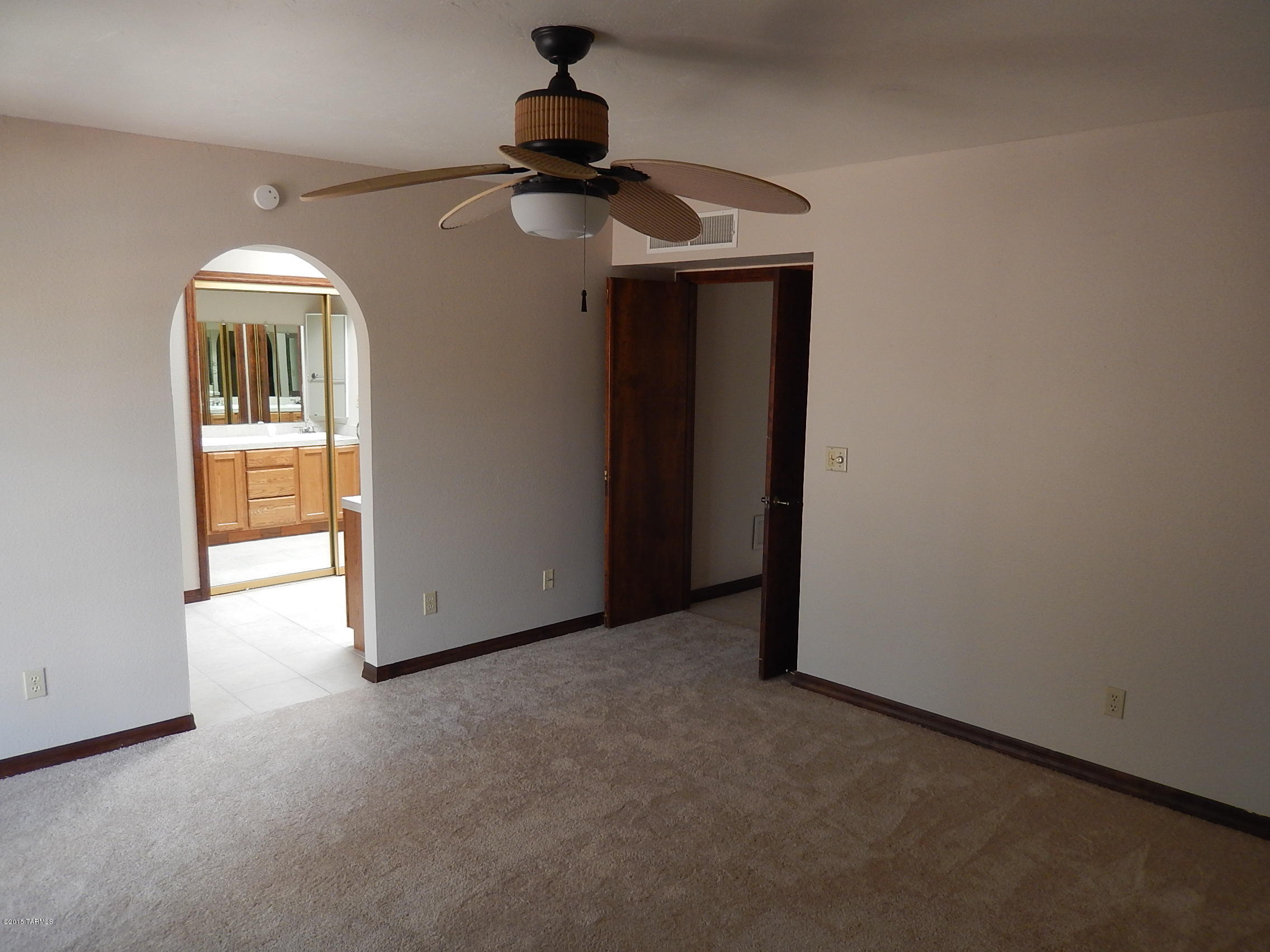 Catalina Madre (1-70) - Residential