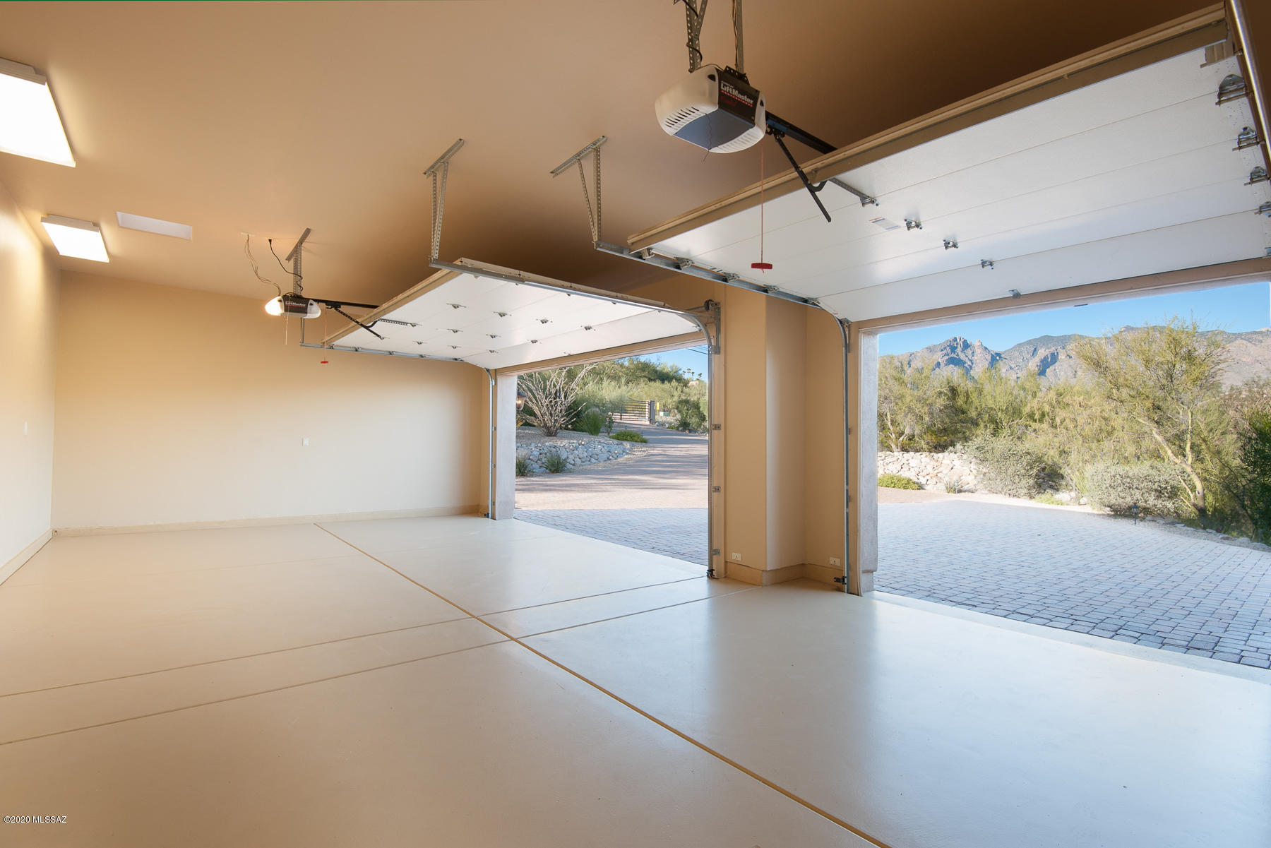 Catalina Foothills Estates NO. 10 (1-72) - Residential