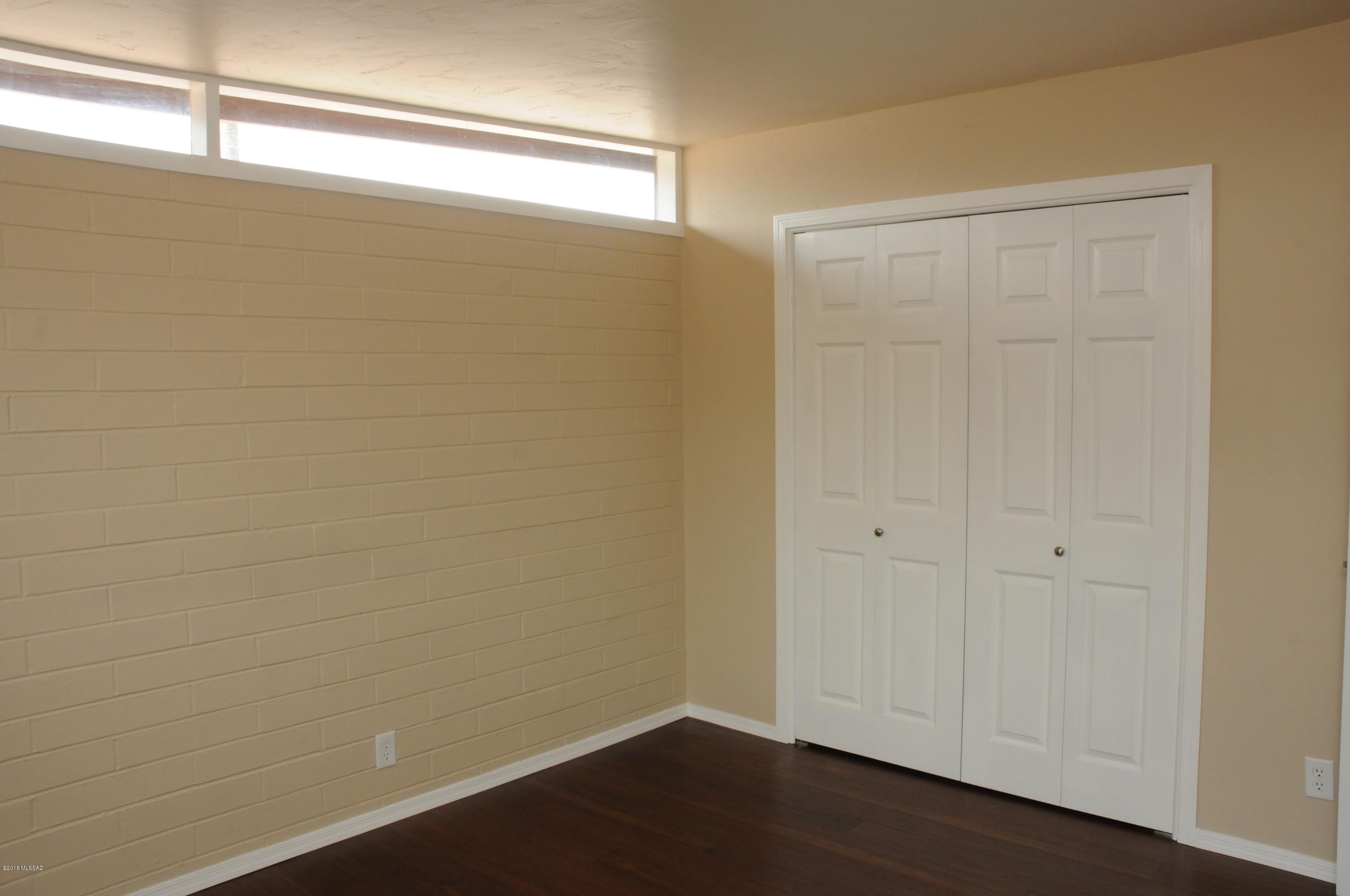 Sherwood Village Terrace (1-85) - Residential