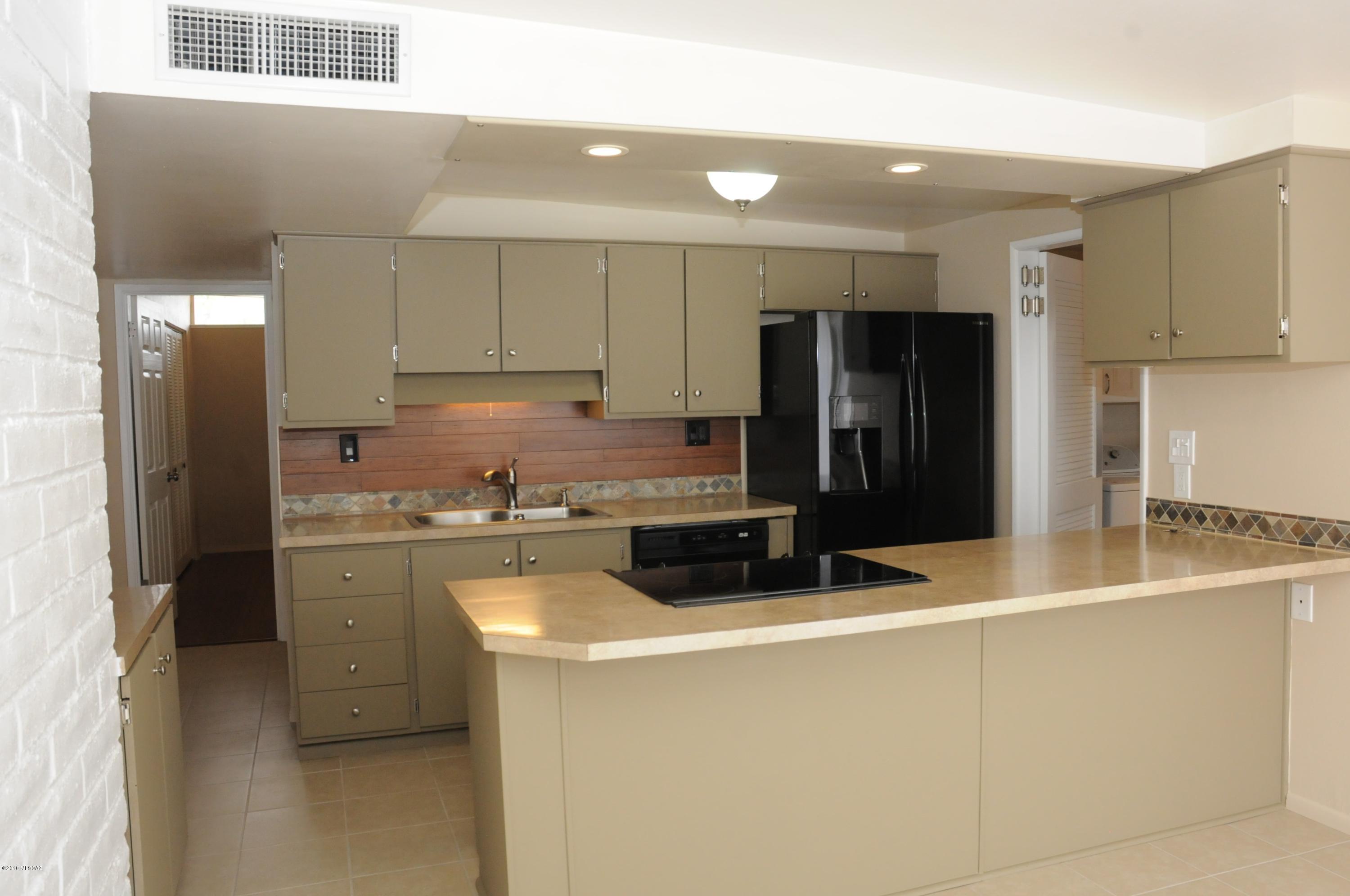Sherwood Village Terrace (1-85) - Residential