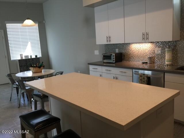 Park Modern SQ20171350679 - Residential