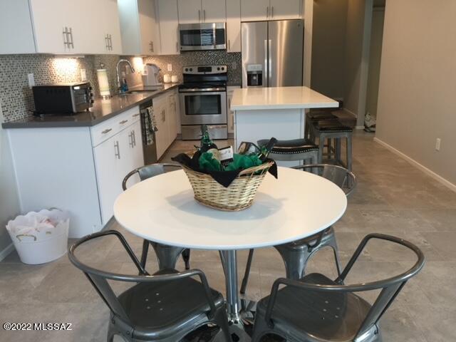 Park Modern SQ20171350679 - Residential