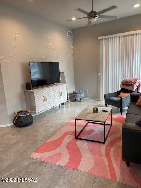 Park Modern SQ20171350679 - Residential