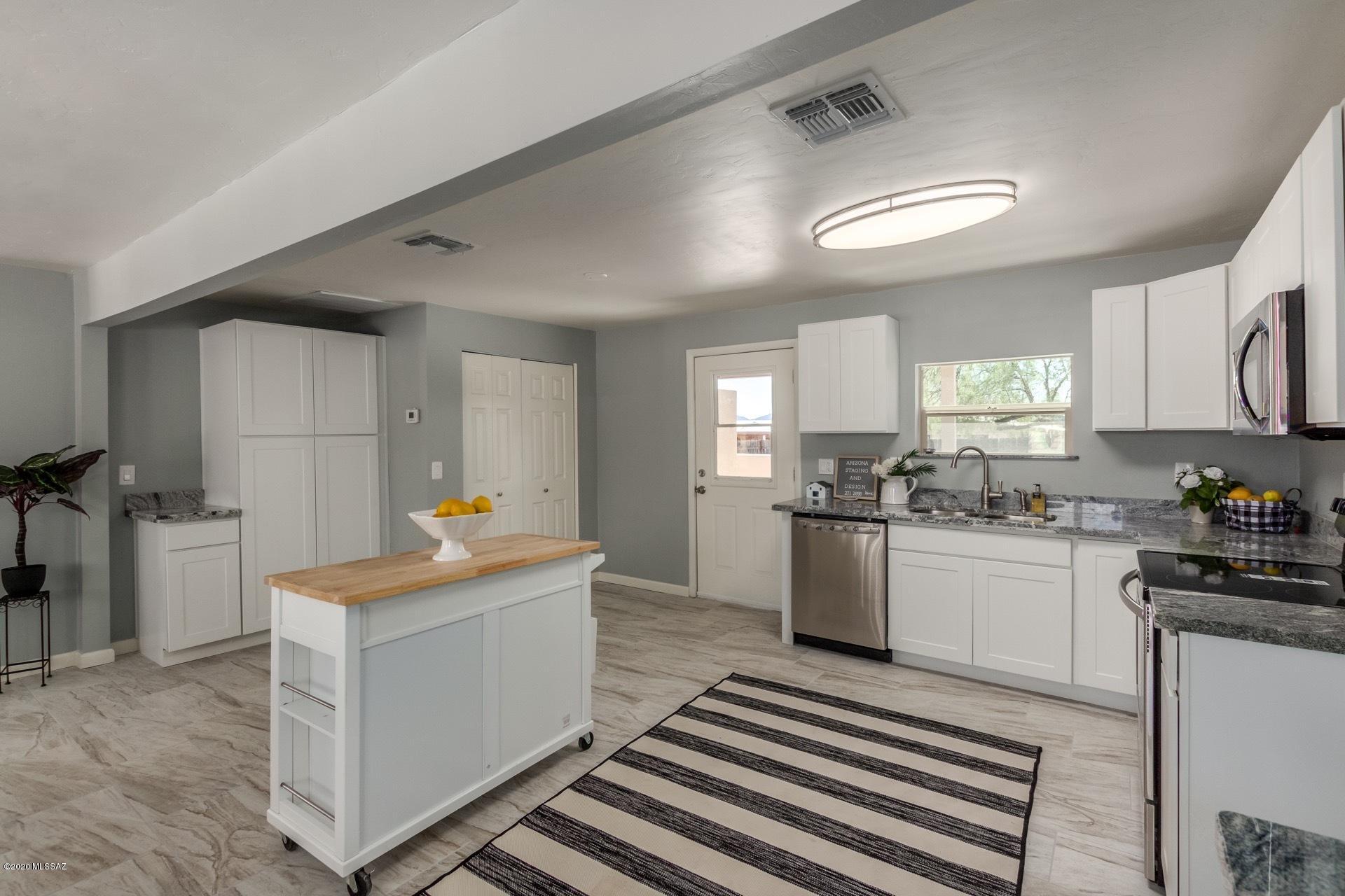 Casas Adobes Estates (401-447) - Residential