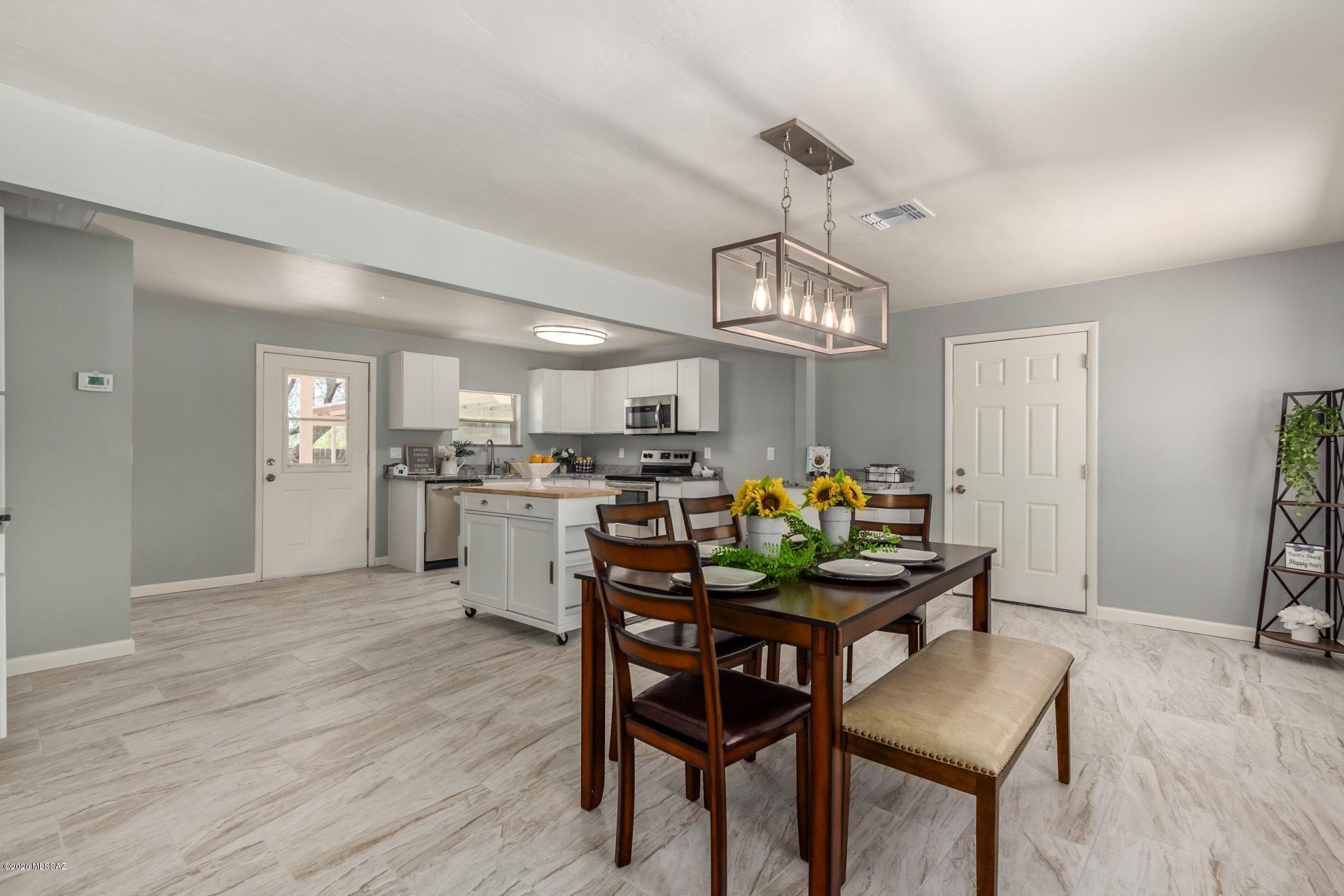 Casas Adobes Estates (401-447) - Residential