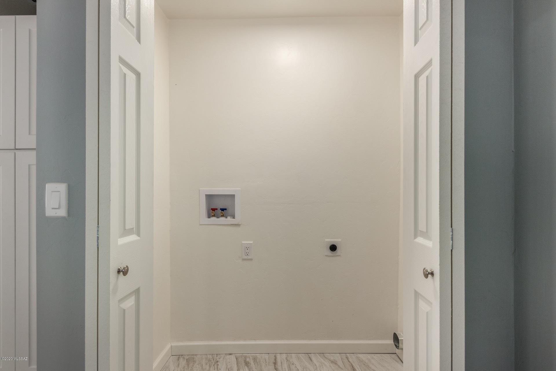 Casas Adobes Estates (401-447) - Residential