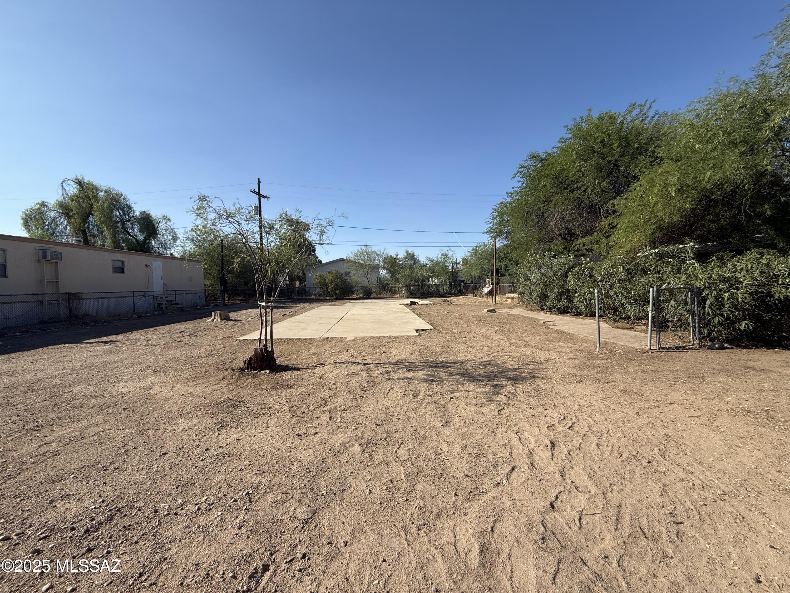 Palmdale (100-199) - Land