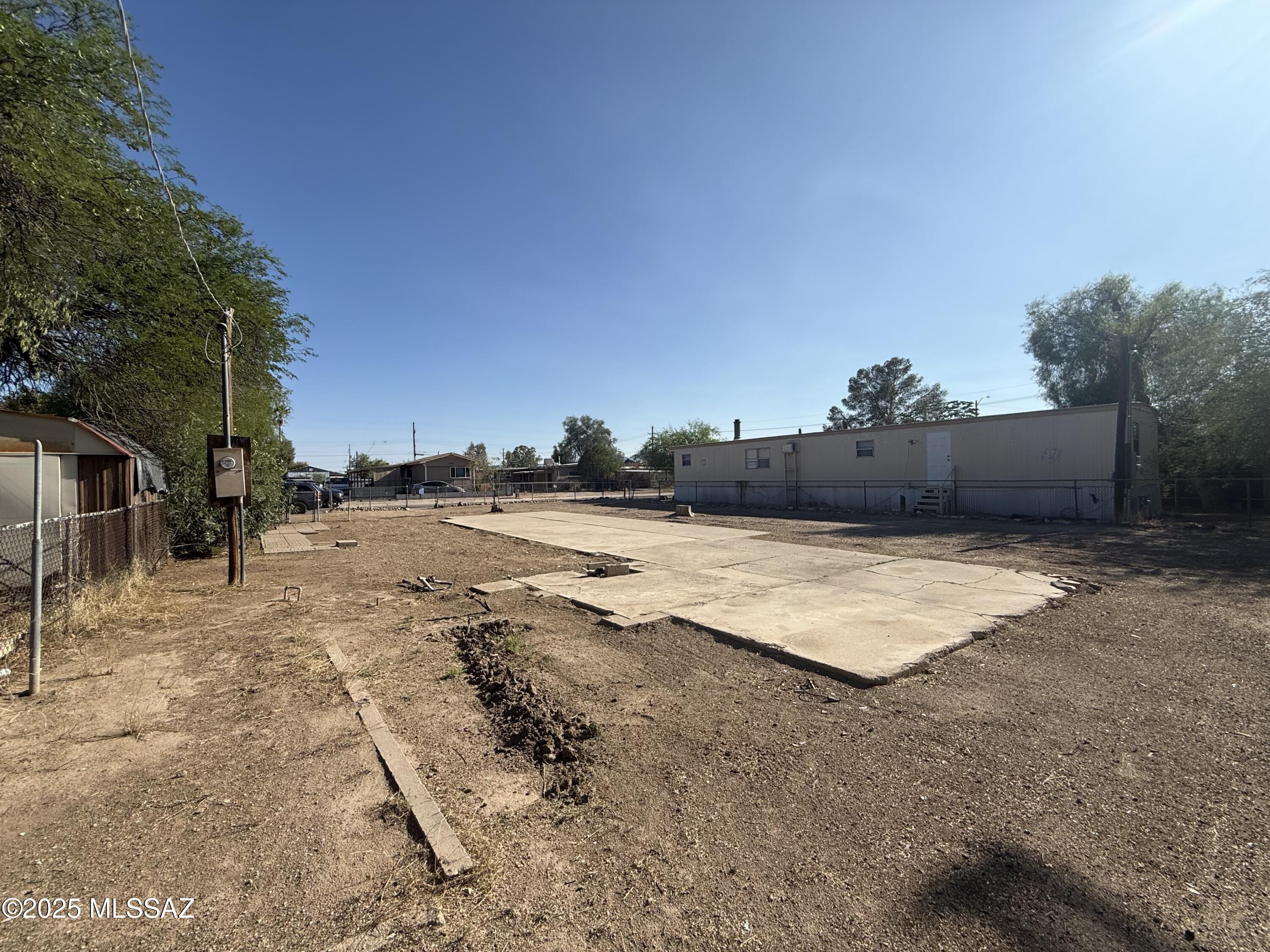 Palmdale (100-199) - Land