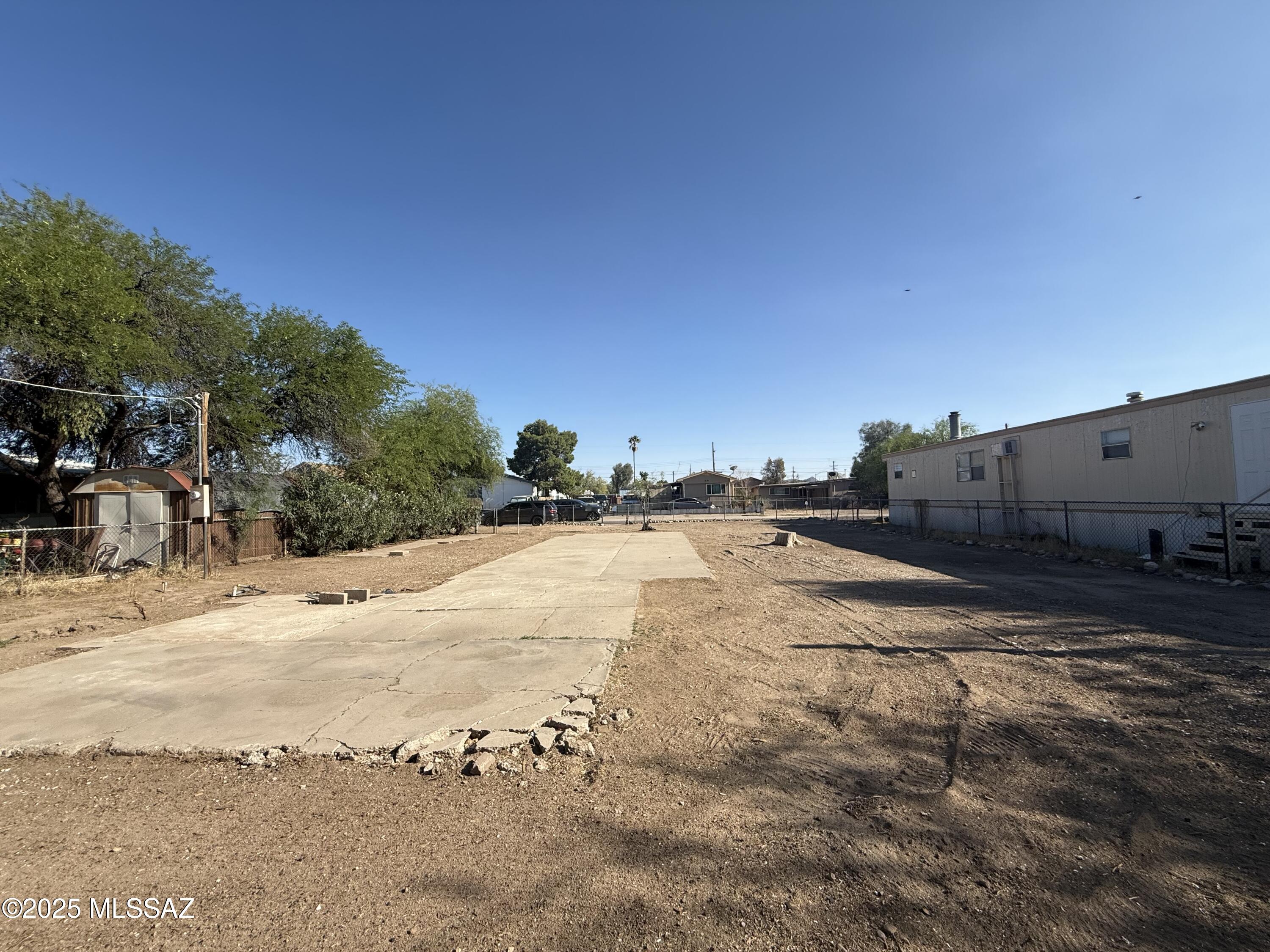 Palmdale (100-199) - Land