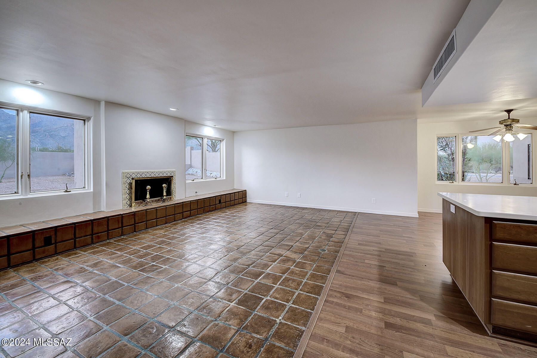 Las Alturas (1-167) - Residential