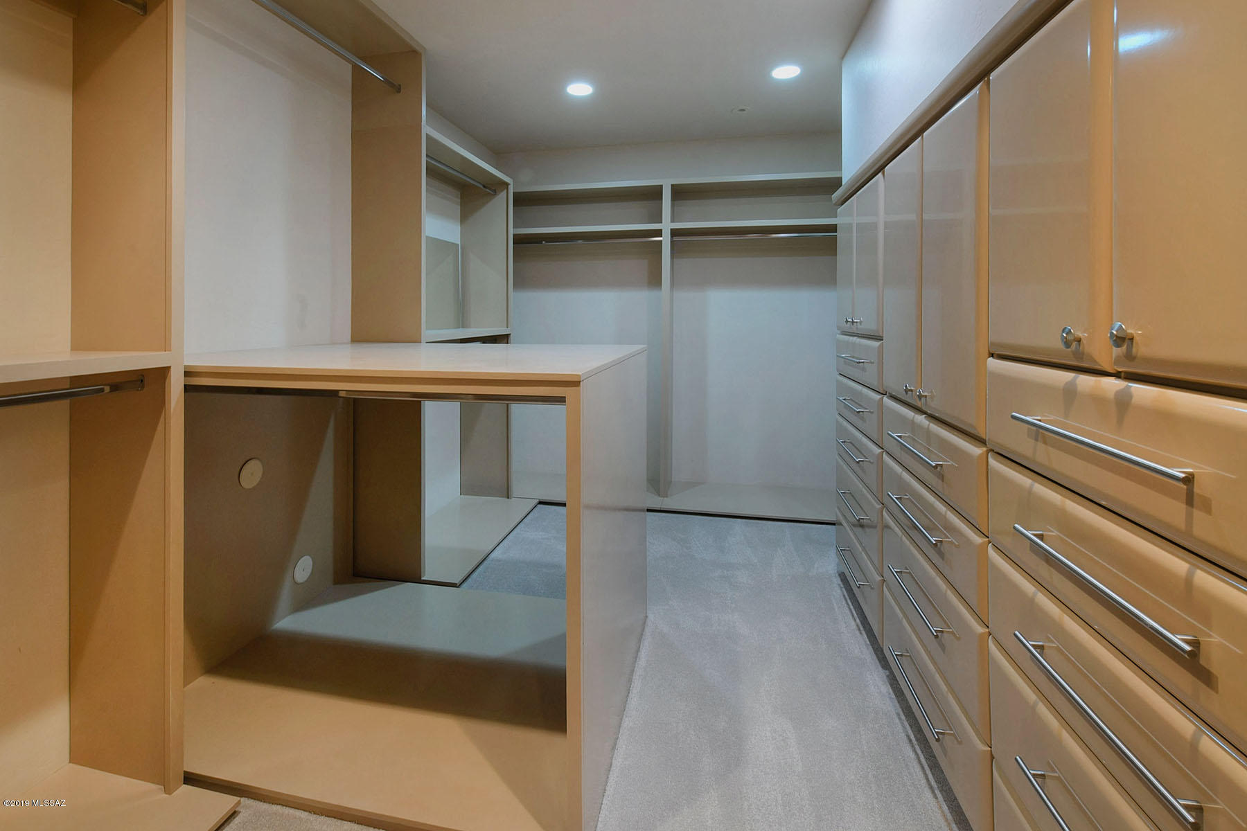 La Reserve (1-24) - Residential