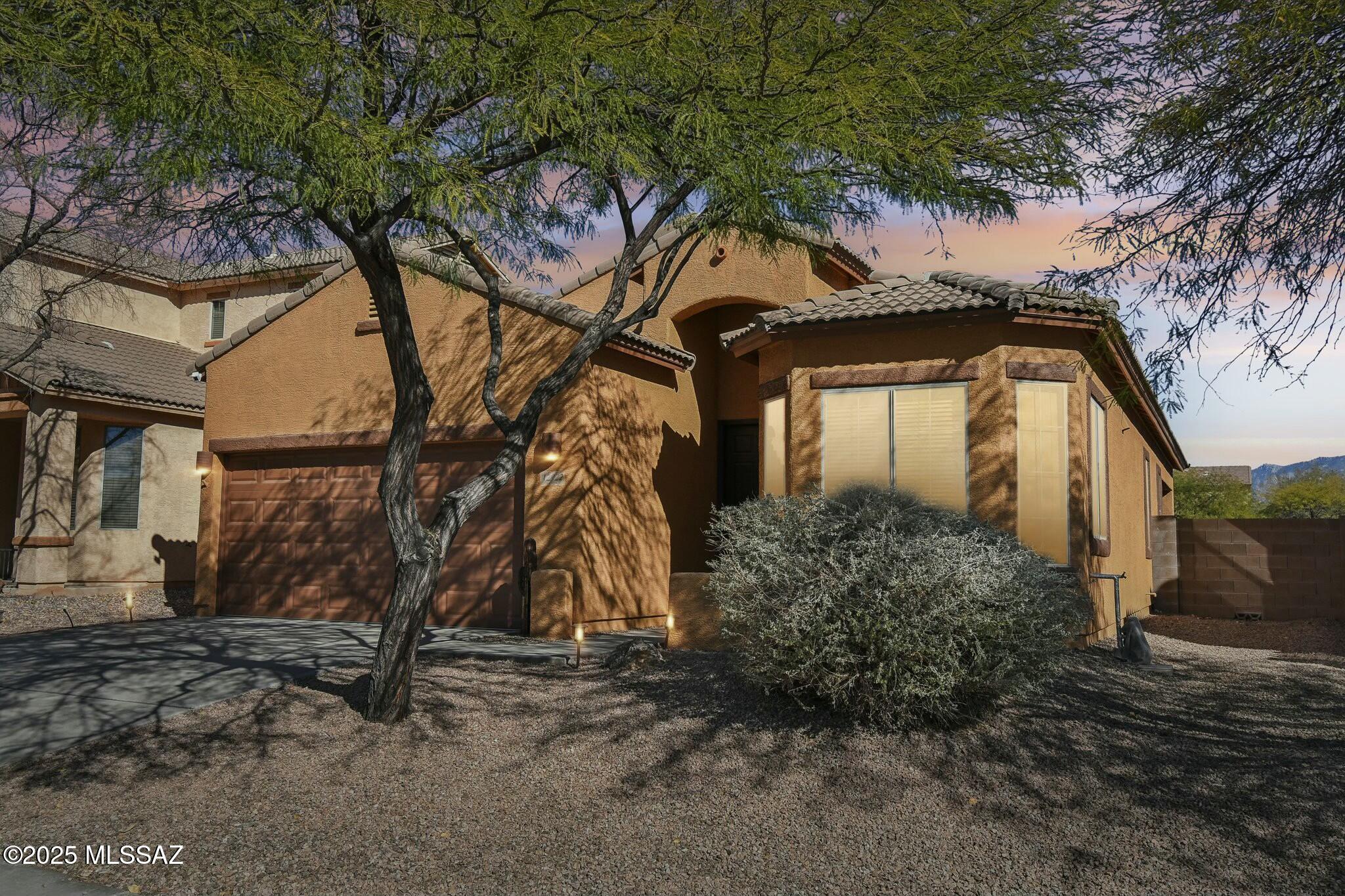 Rancho Vistoso NGHB 10 PCLS S,U & V - Residential