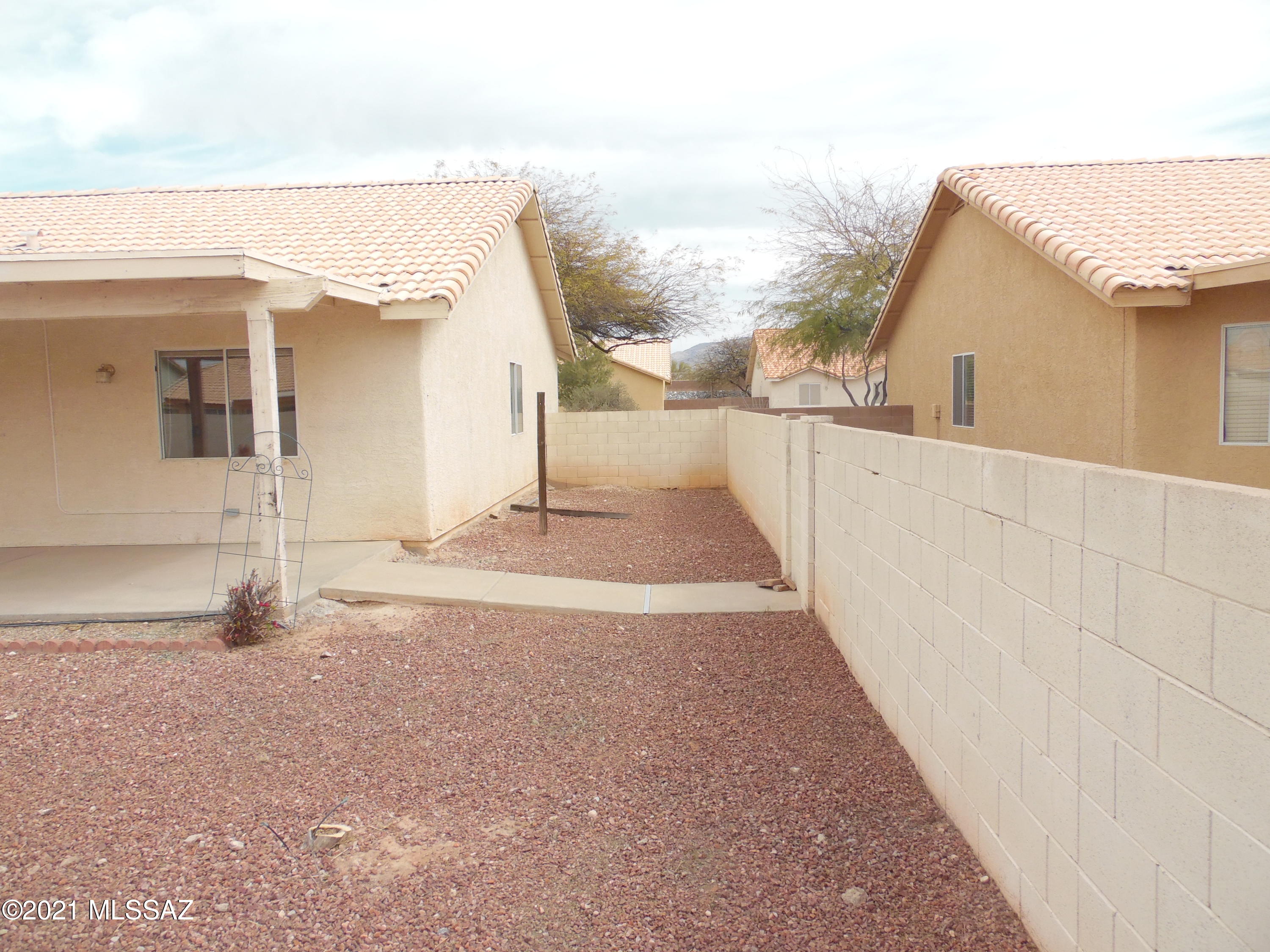 Hacienda Del Oro (1-879) - Residential