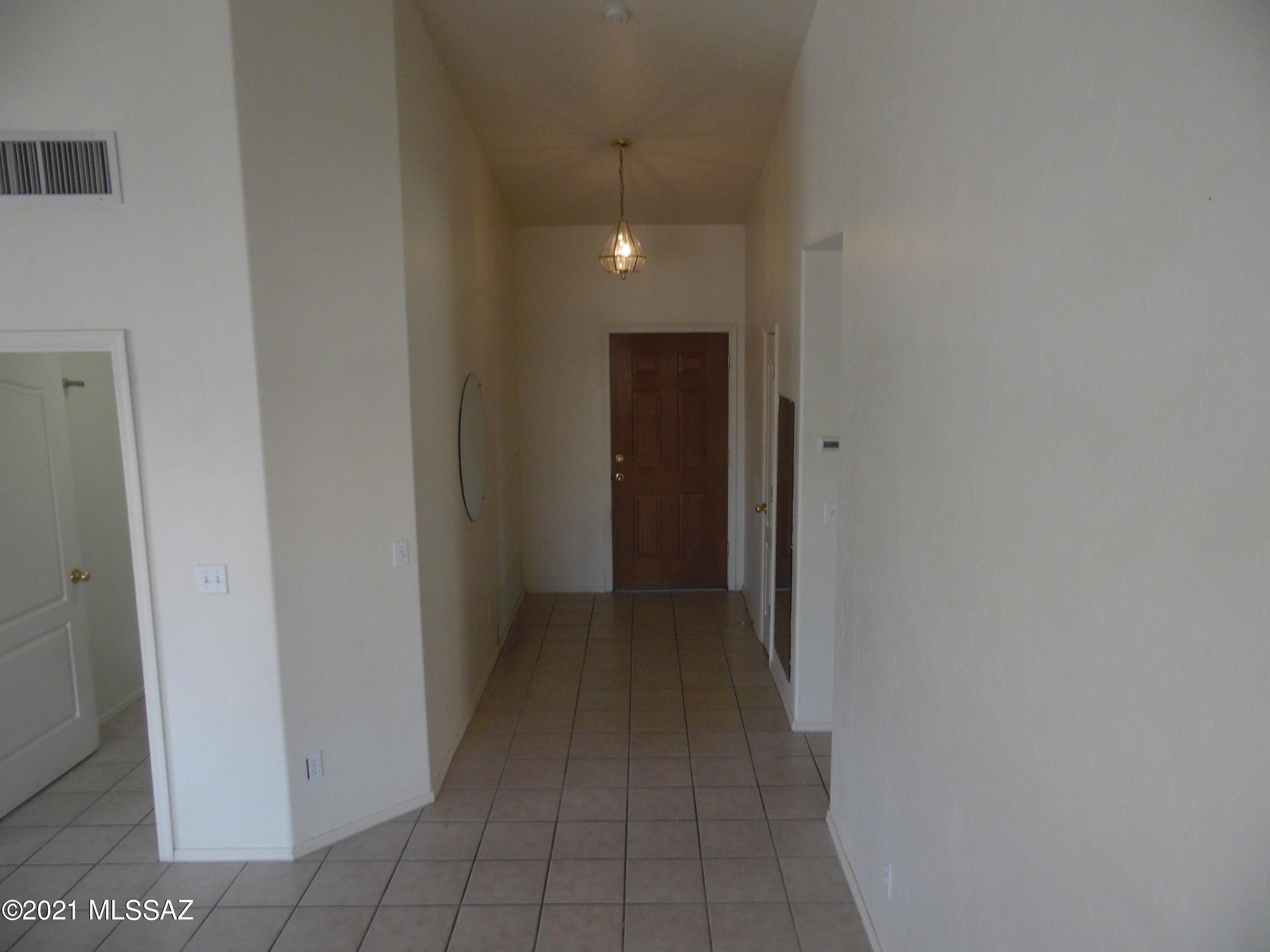 Hacienda Del Oro (1-879) - Residential