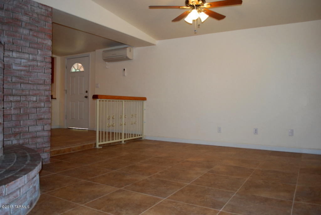 Unsubdivided - Residential Lease