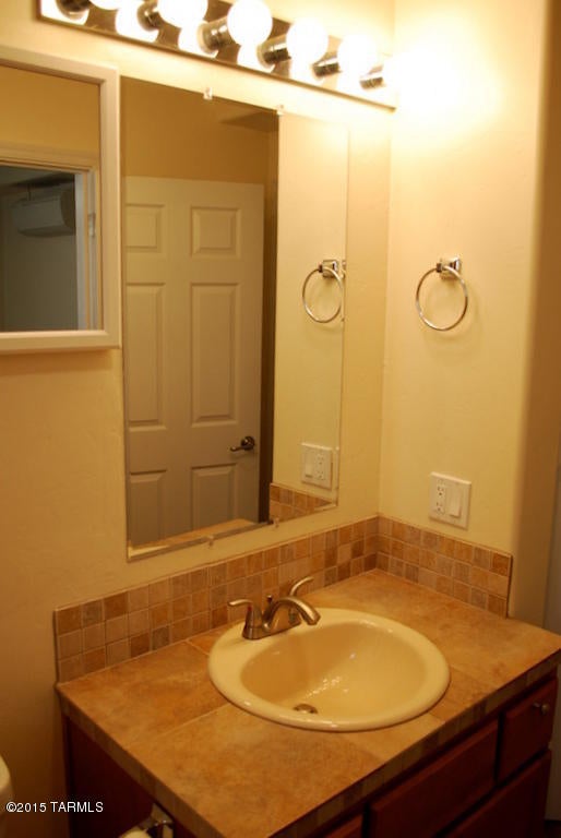 Unsubdivided - Residential Lease