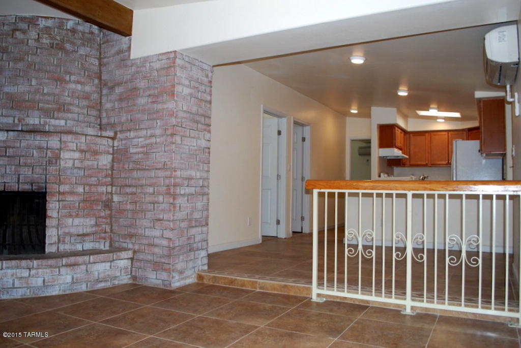 Unsubdivided - Residential Lease