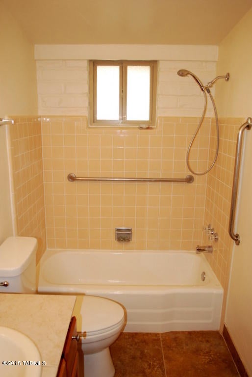 Unsubdivided - Residential Lease