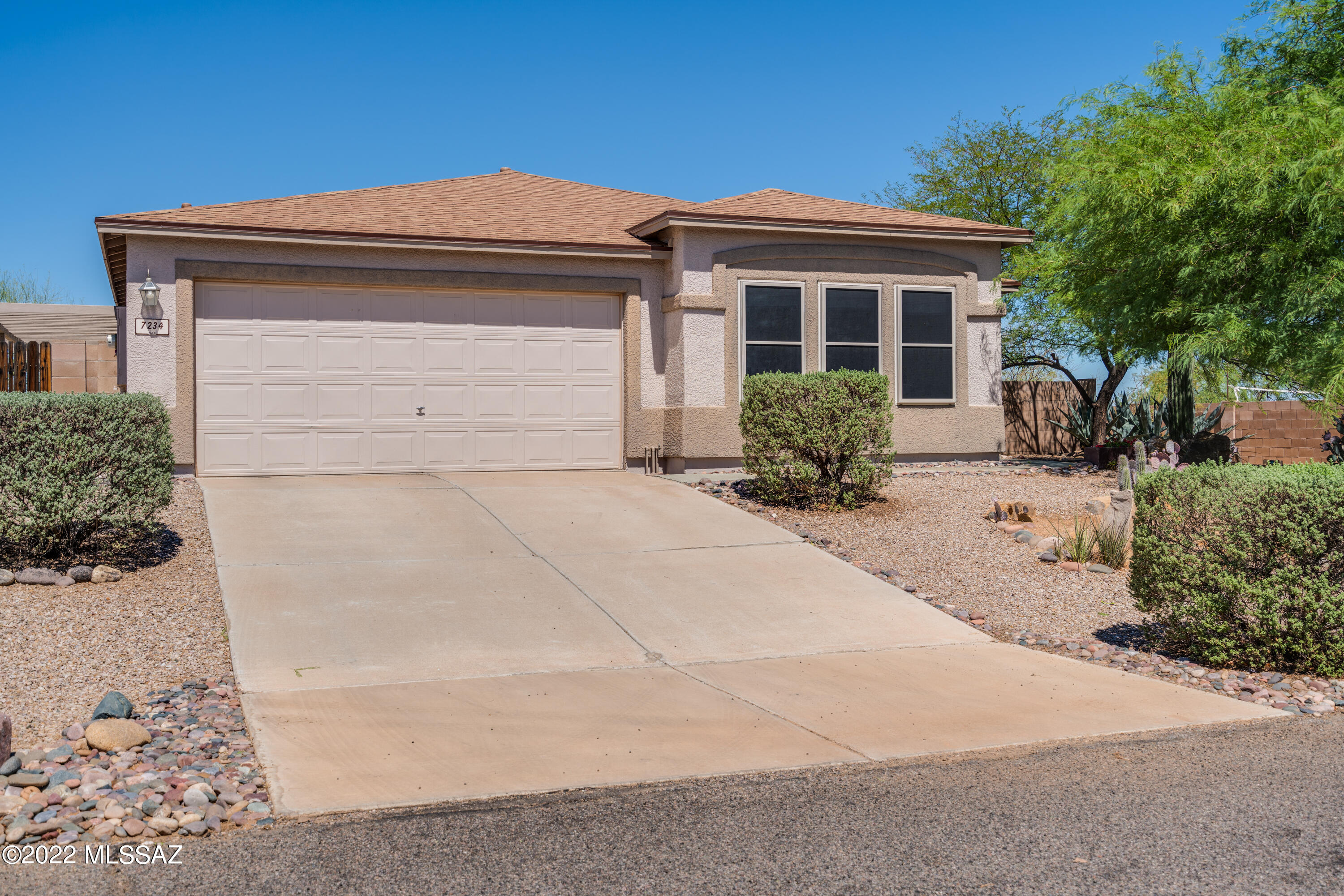 Beautifully updated move-in-ready 3-Bedroom 2-Bath home with a den on a very large lot in Star Valley is a rare find. This home has a beautiful new kitchen, updated baths, neutral tile throughout, New Roof, New HVAC, Security Screens, an amazing full length covered patio, Hot Tub, 2 sheds, an RV Gate with plenty of space to park an RV, Boat or any other toys you may have, this home is on a very large pool sized lot that extends beyond the patio walls, with no rear neighbors and plenty of distance between side neighbors. This home offers so many other upgrades and features you need to come and see it for yourself to appreciate what all this amazing home has to offer.