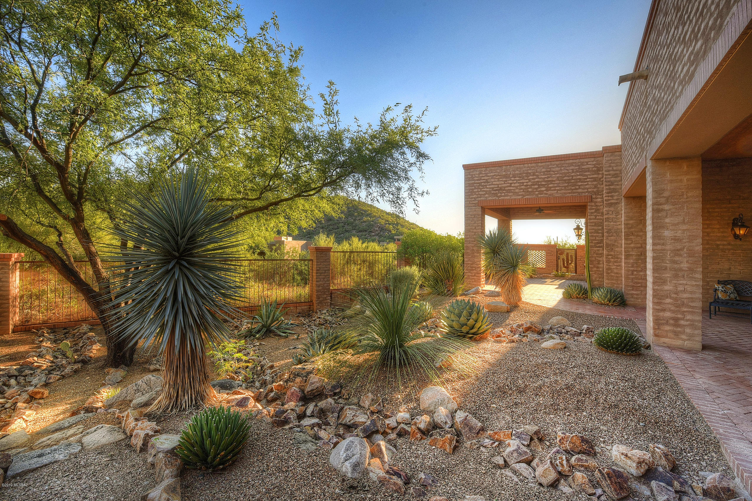 Canyon Pass At Dove Mountain - Residential