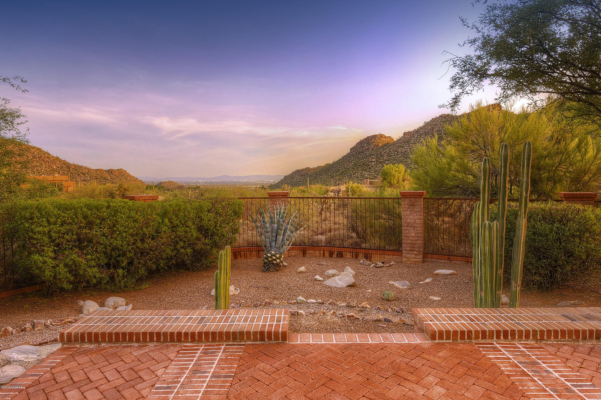 Canyon Pass At Dove Mountain - Residential