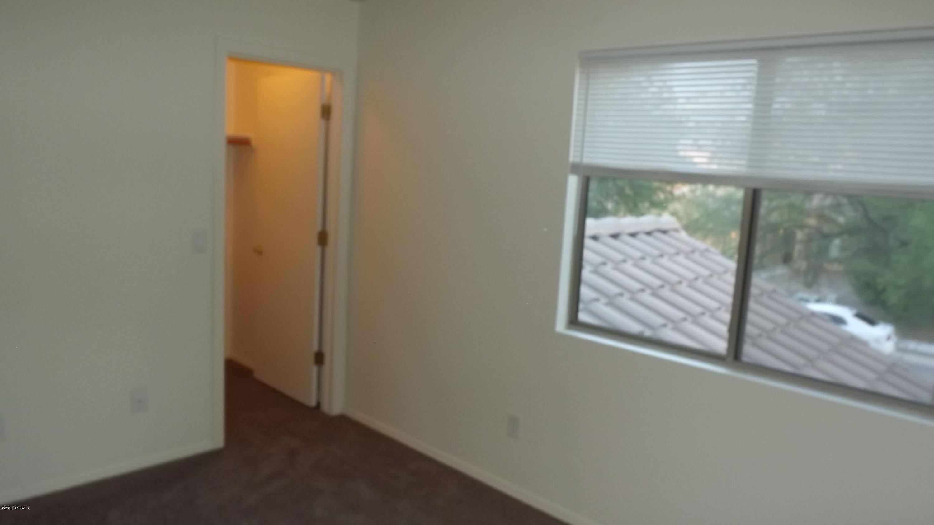 Valencia Reserve South (1-315) - Residential Lease