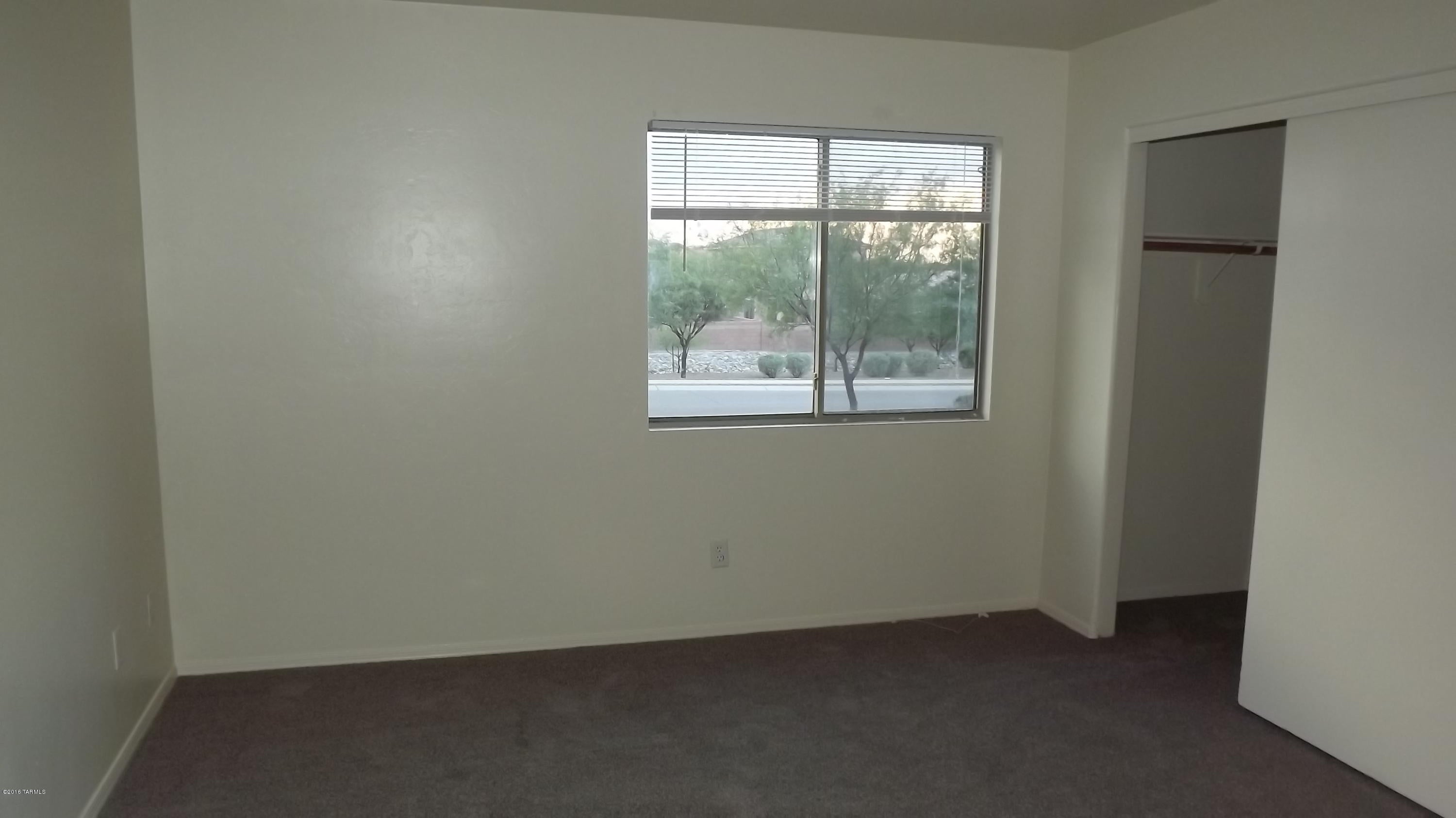 Valencia Reserve South (1-315) - Residential Lease