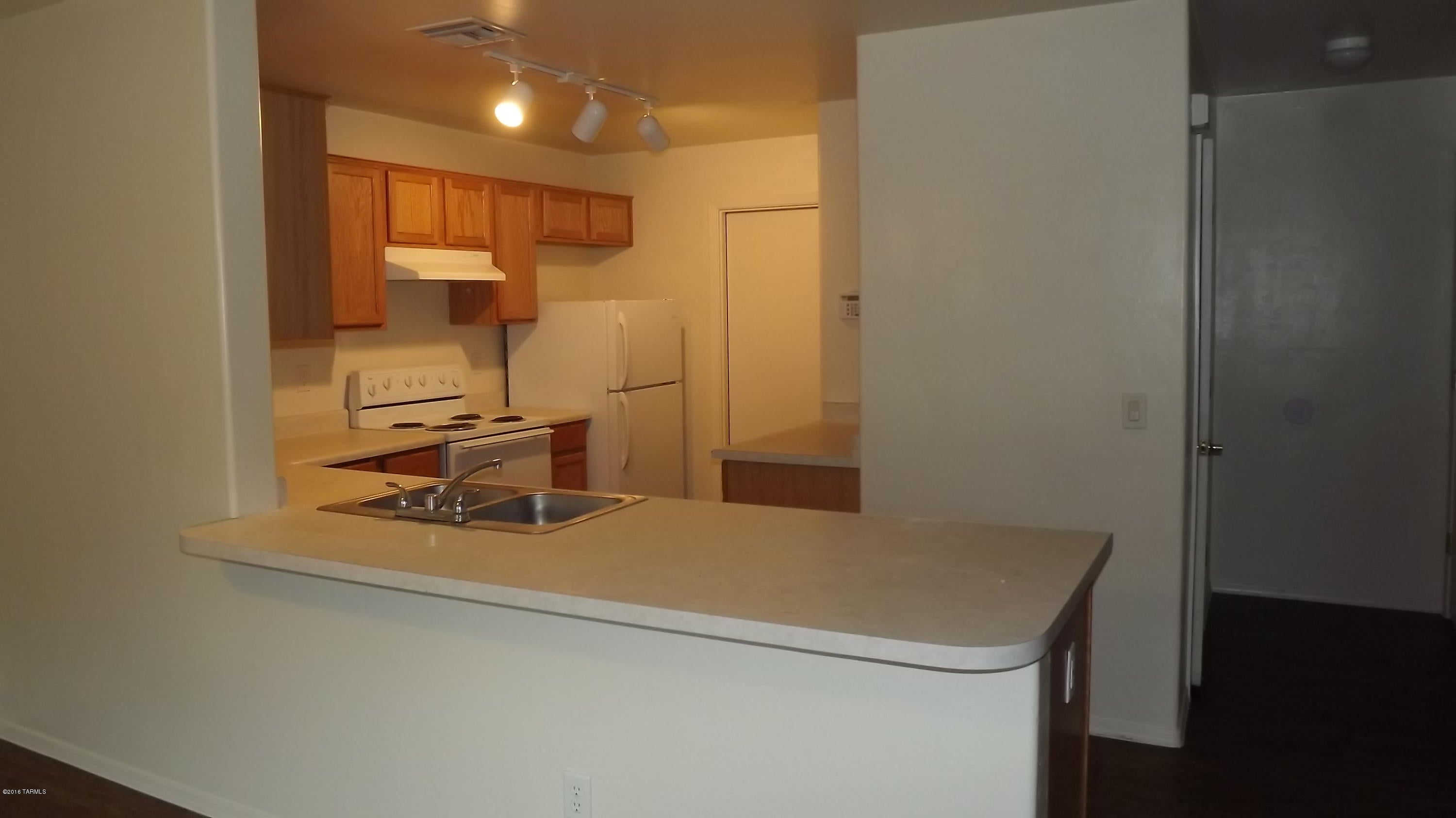 Valencia Reserve South (1-315) - Residential Lease