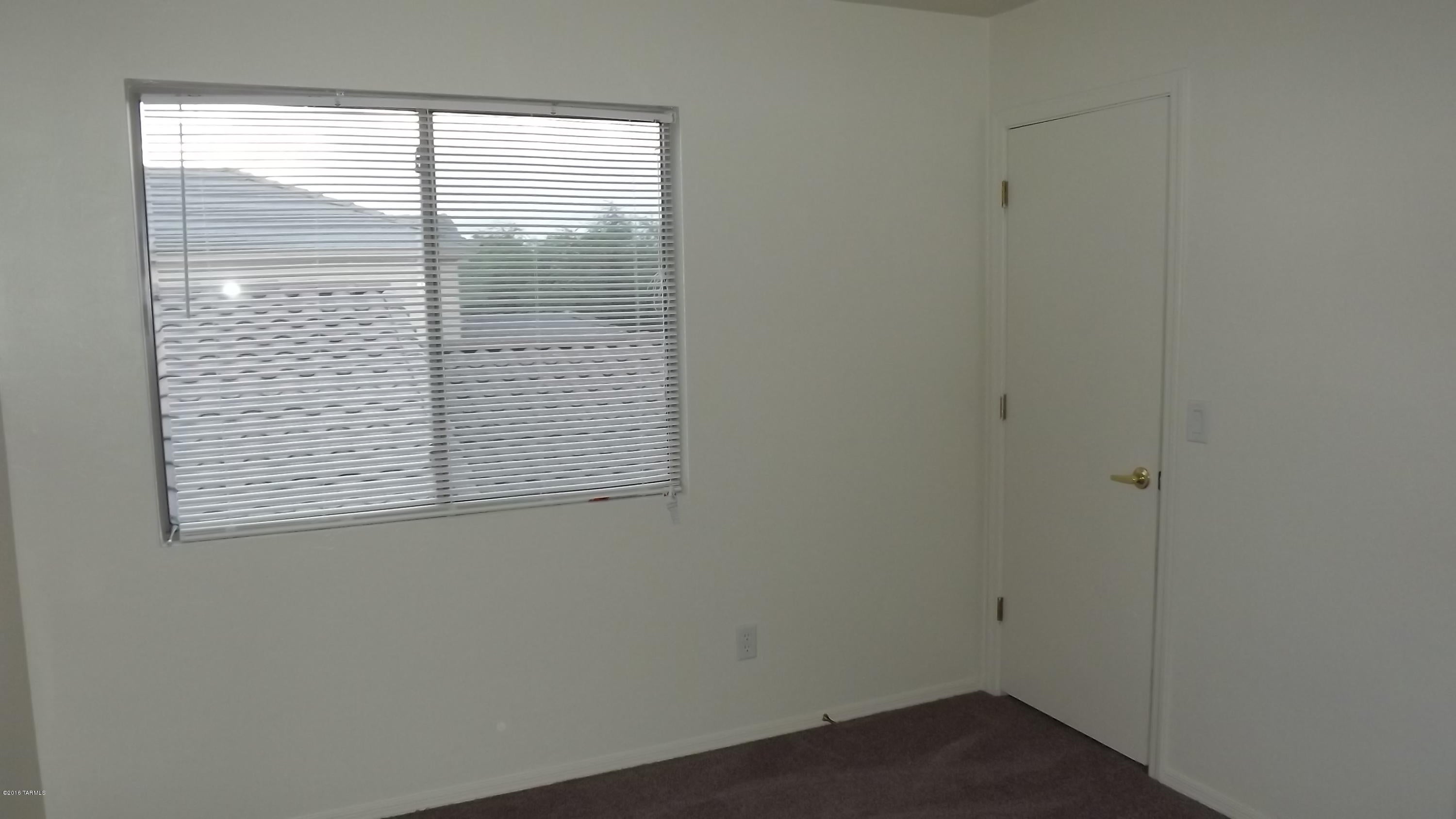 Valencia Reserve South (1-315) - Residential Lease