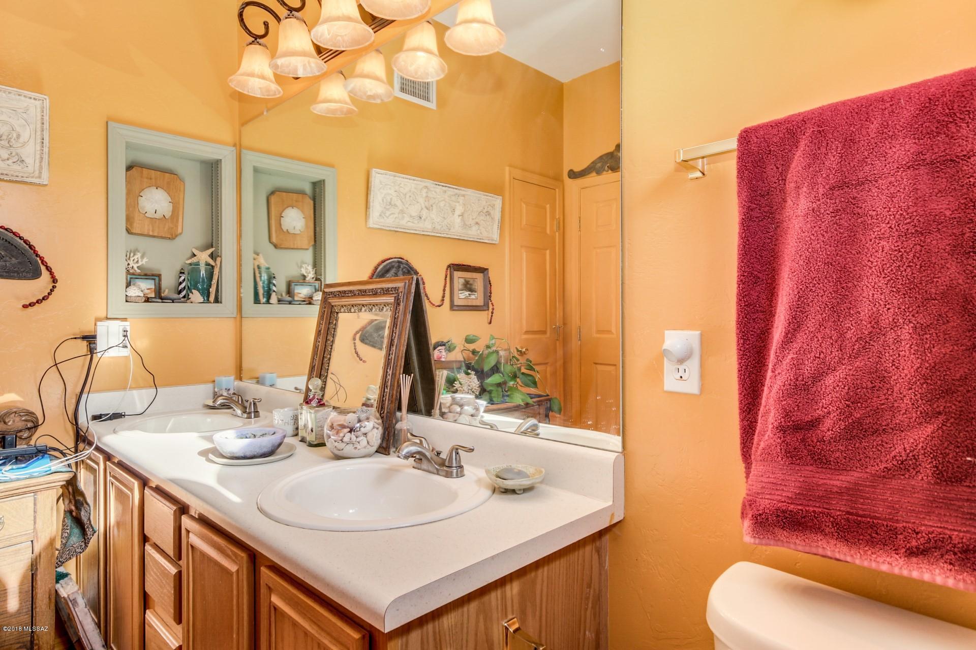 New Tucson Unit NO. 27 - Residential