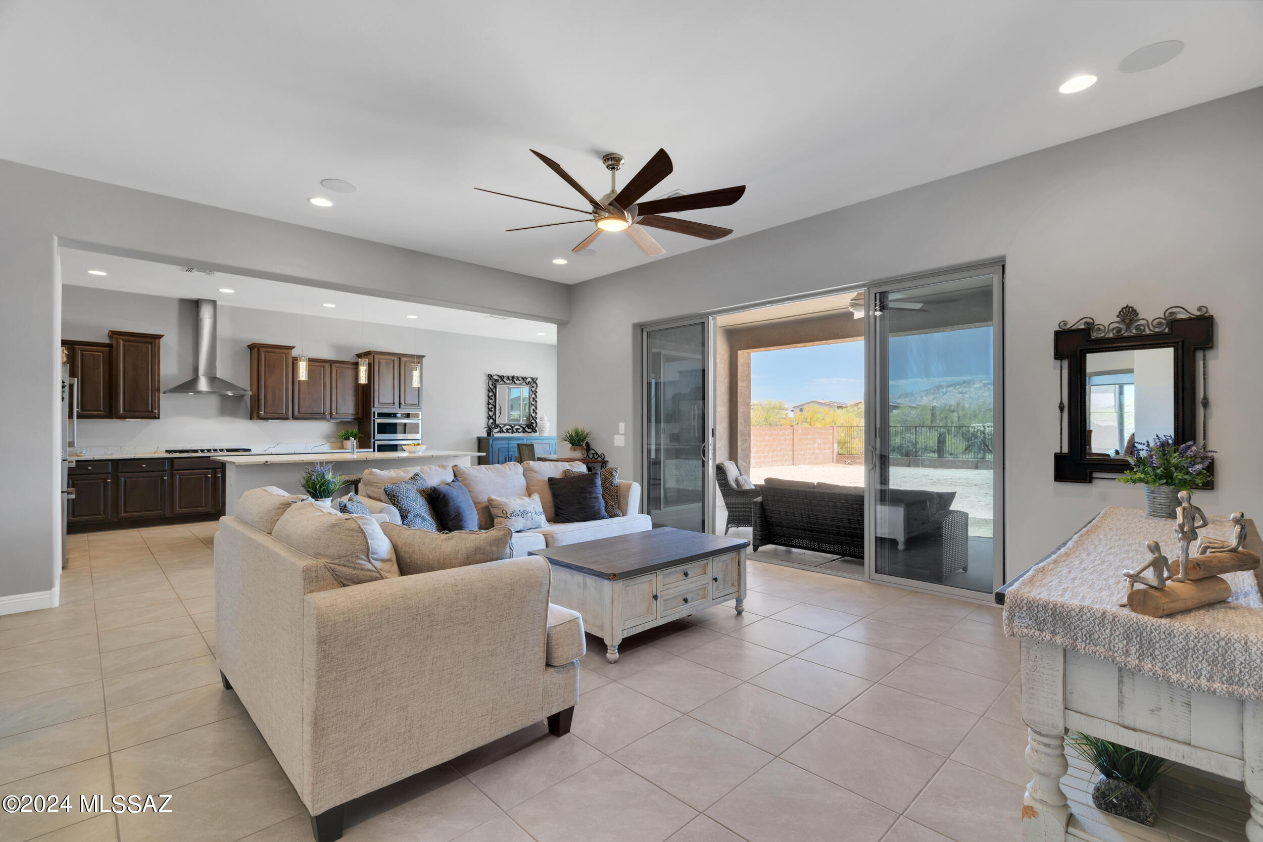 Saguaros Viejos West - Residential
