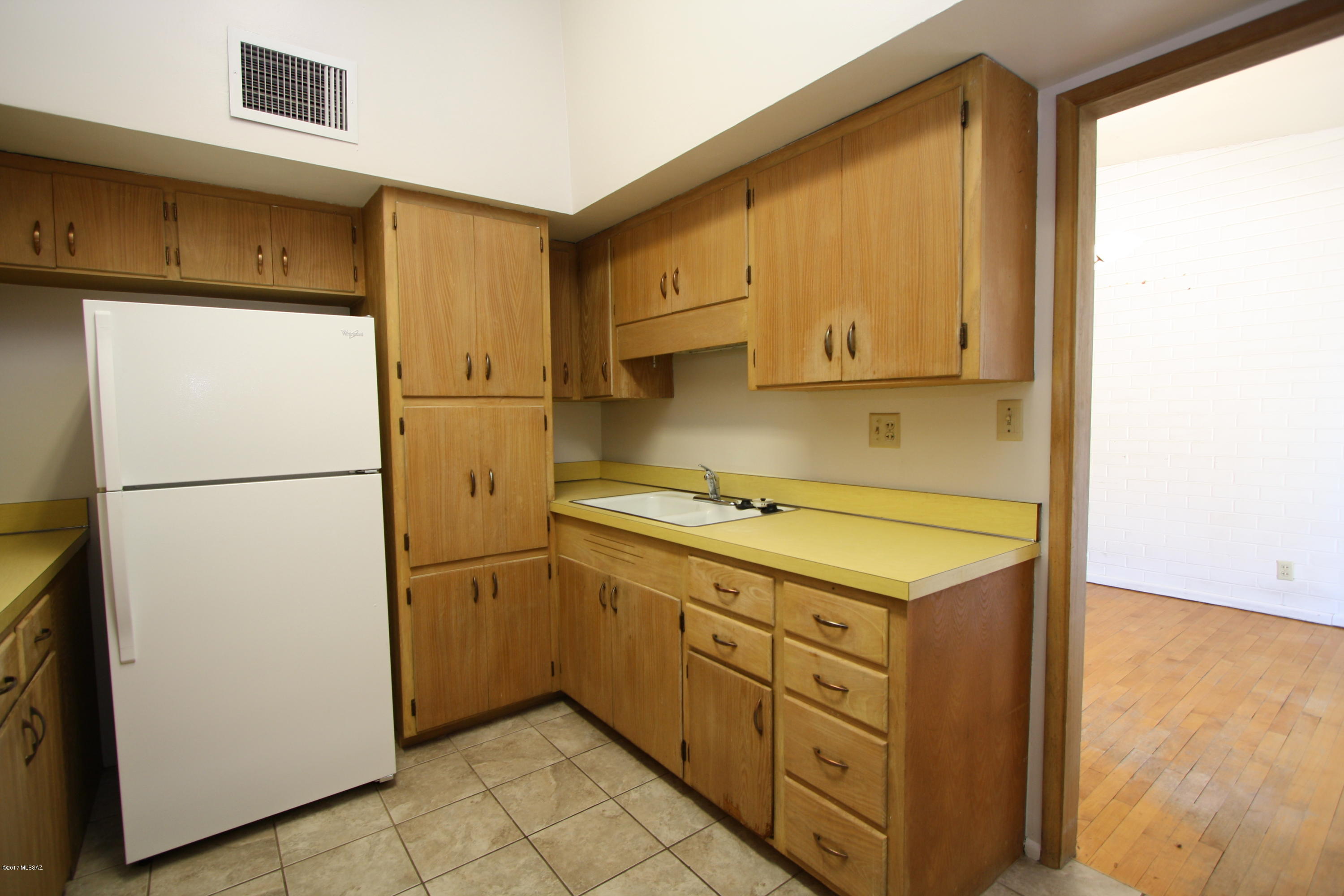 Unsubdivided - Residential Lease