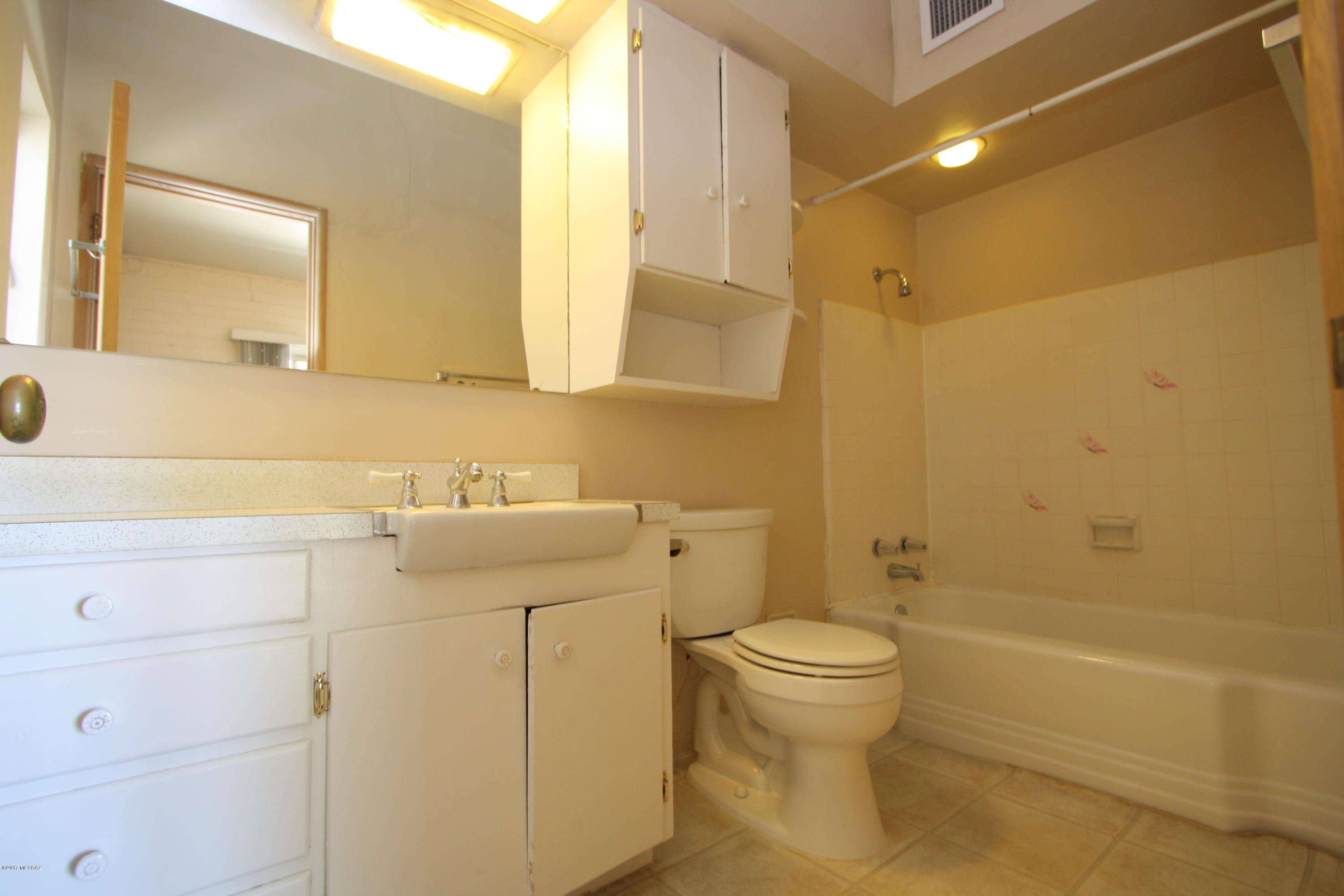 Unsubdivided - Residential Lease