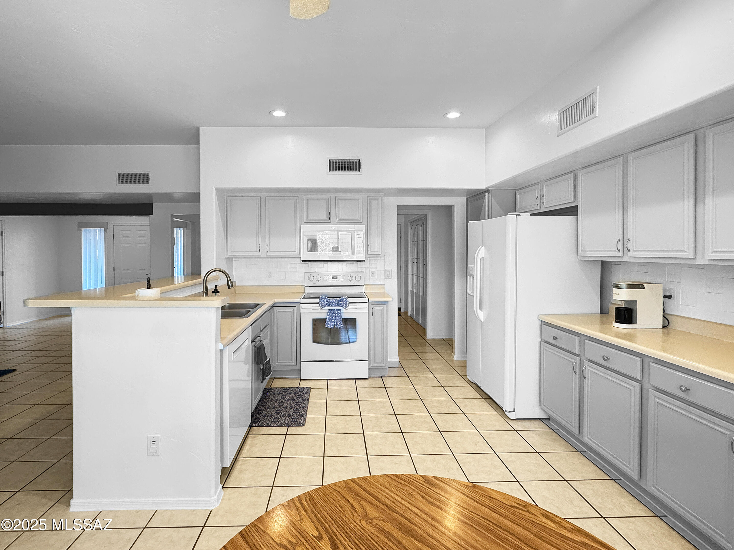 New Tucson Unit NO. 27 - Residential