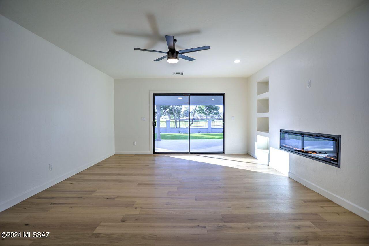 Tucson National Est - Residential