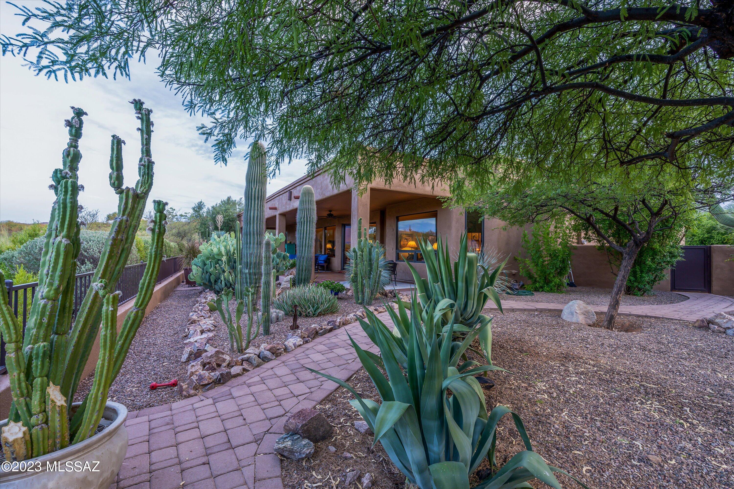Coyote Creek (1-395) - Residential