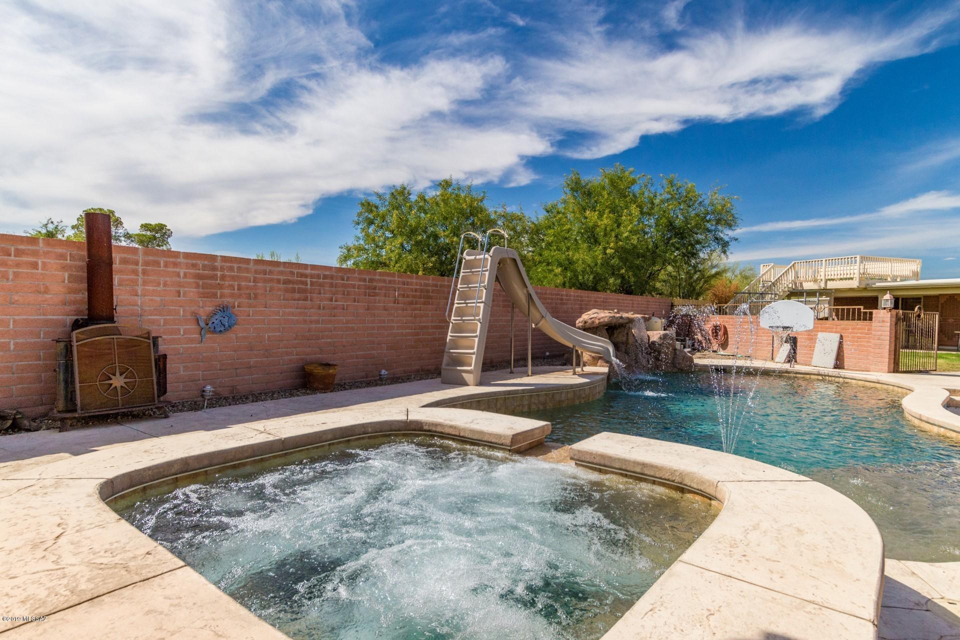 Casas Adobes West (1-220) - Residential