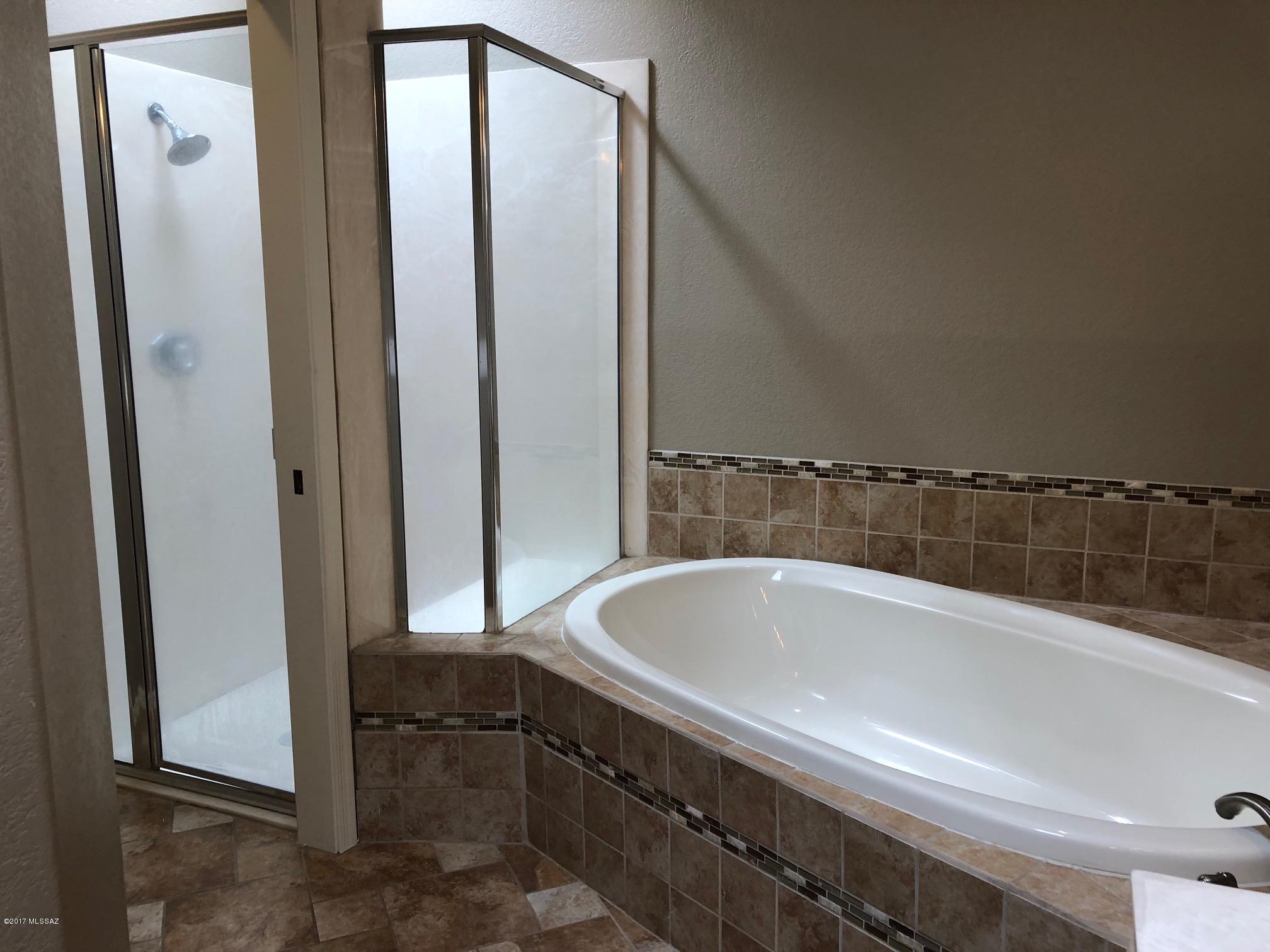 Sunrise Presidio East (1-87) - Residential Lease