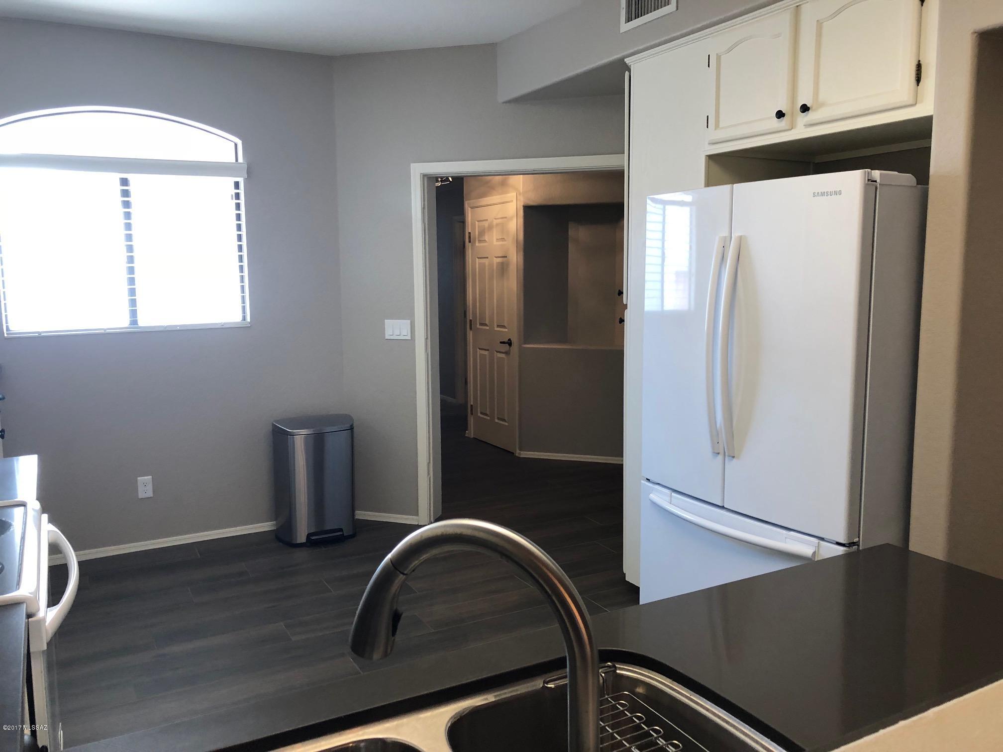 Sunrise Presidio East (1-87) - Residential Lease